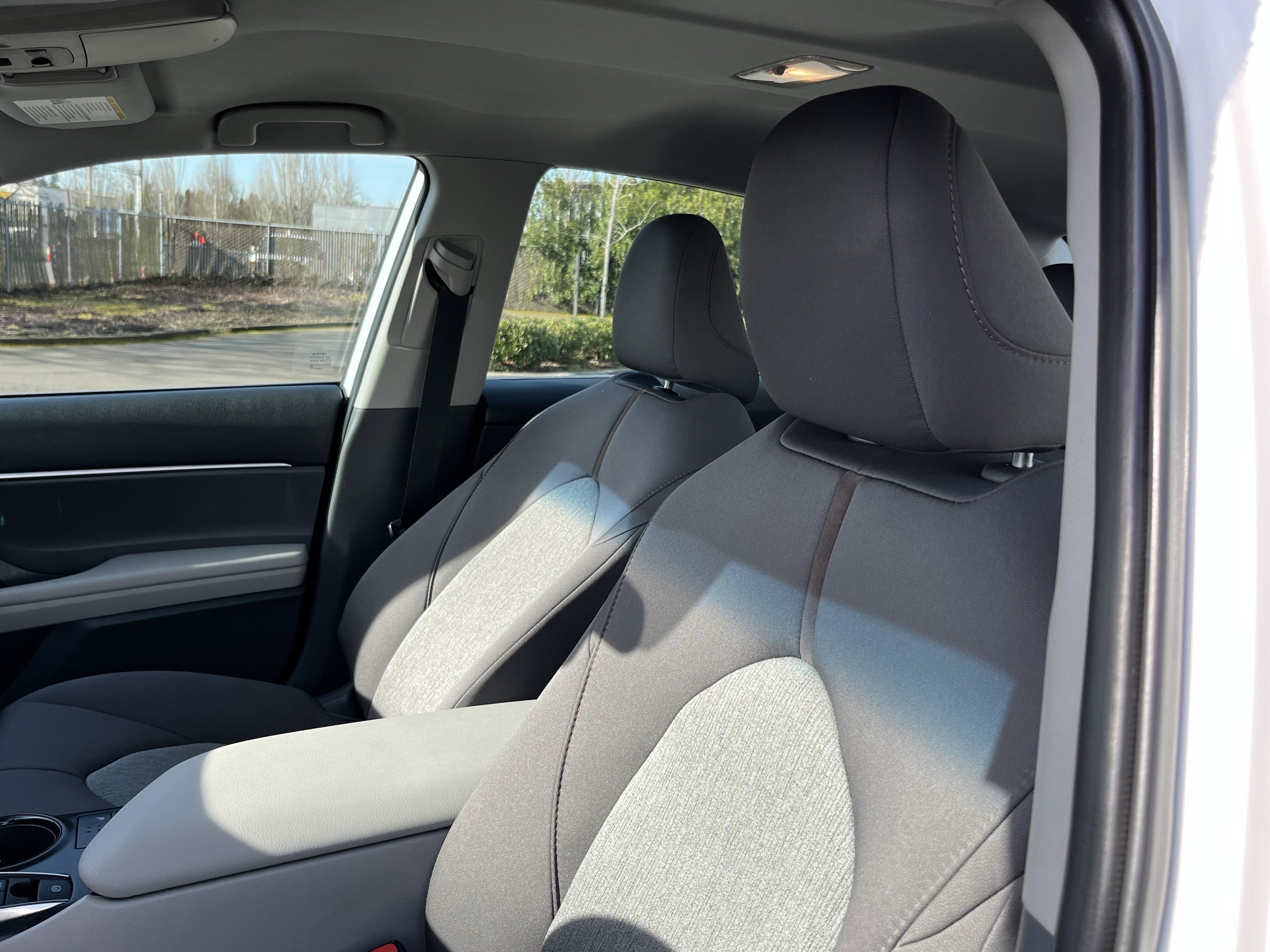 2019 Toyota Camry Hybrid LE