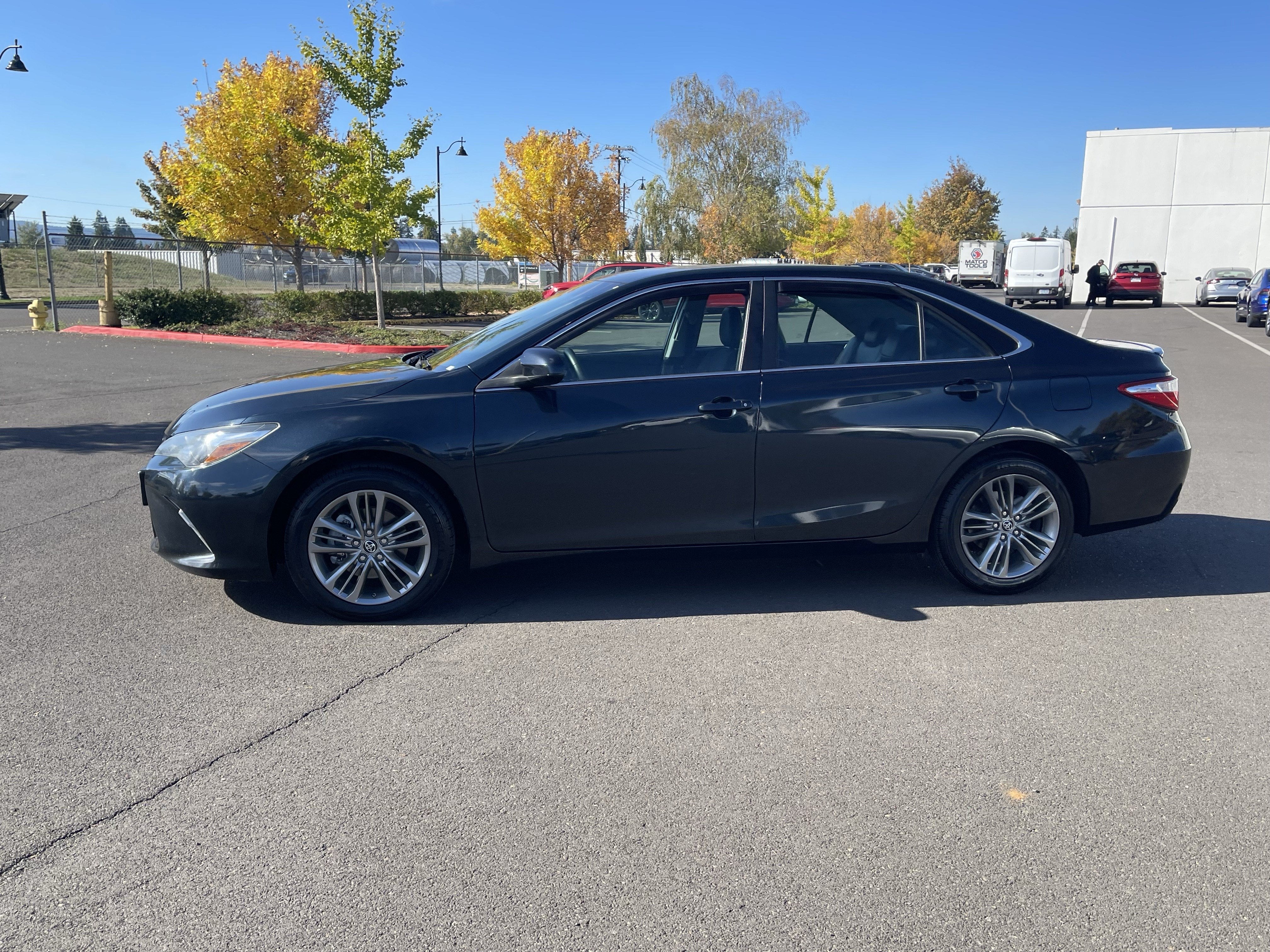 2016 Toyota Camry XLE
