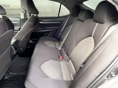 2022 Toyota Camry Hybrid LE