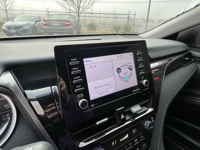 2022 Toyota Camry Hybrid LE