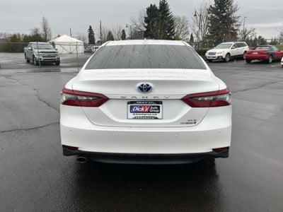 2023 Toyota Camry Hybrid XLE