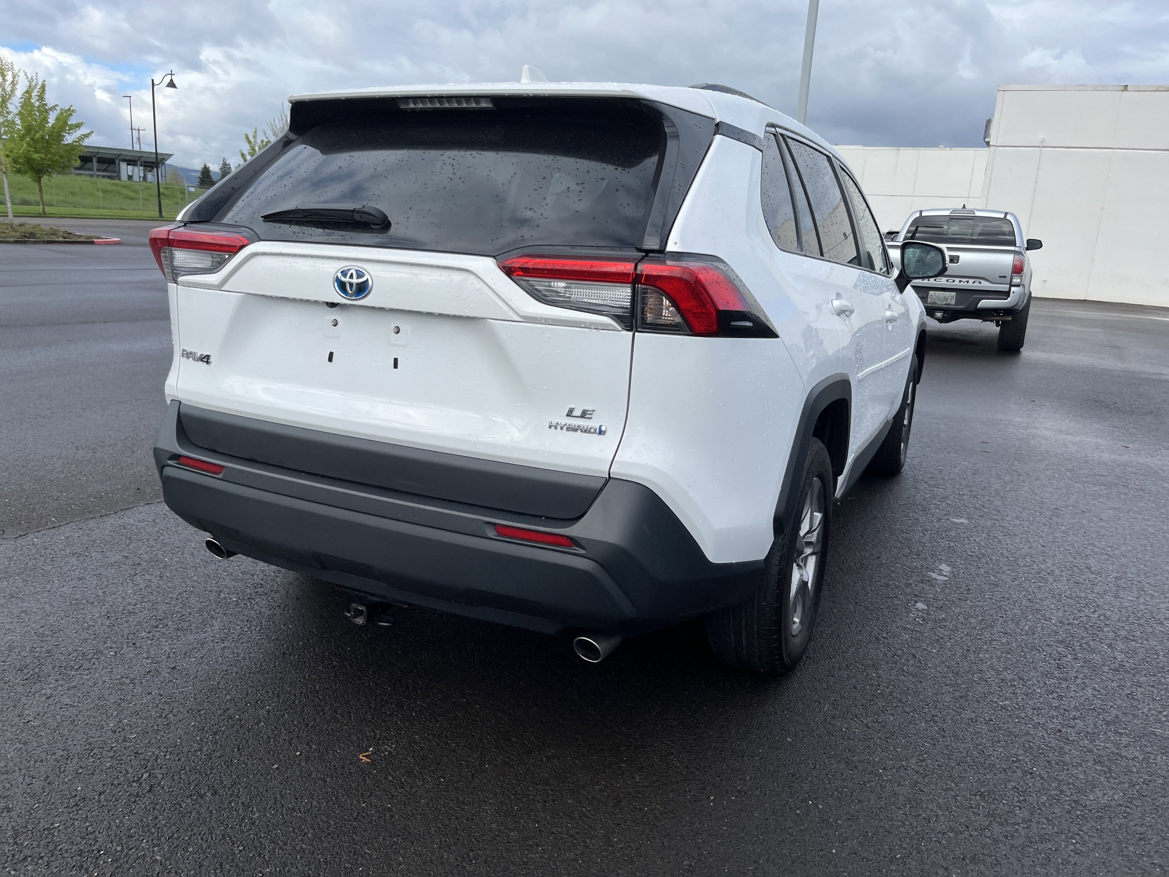 2024 Toyota RAV4 Hybrid LE