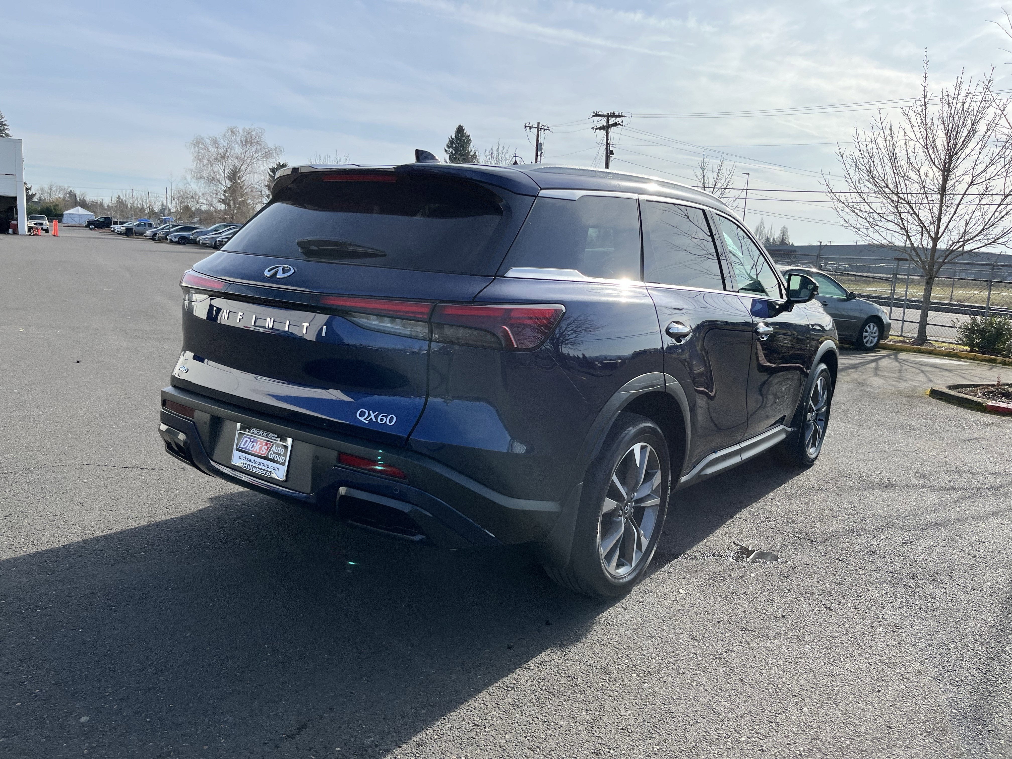 2025 INFINITI QX60 LUXE