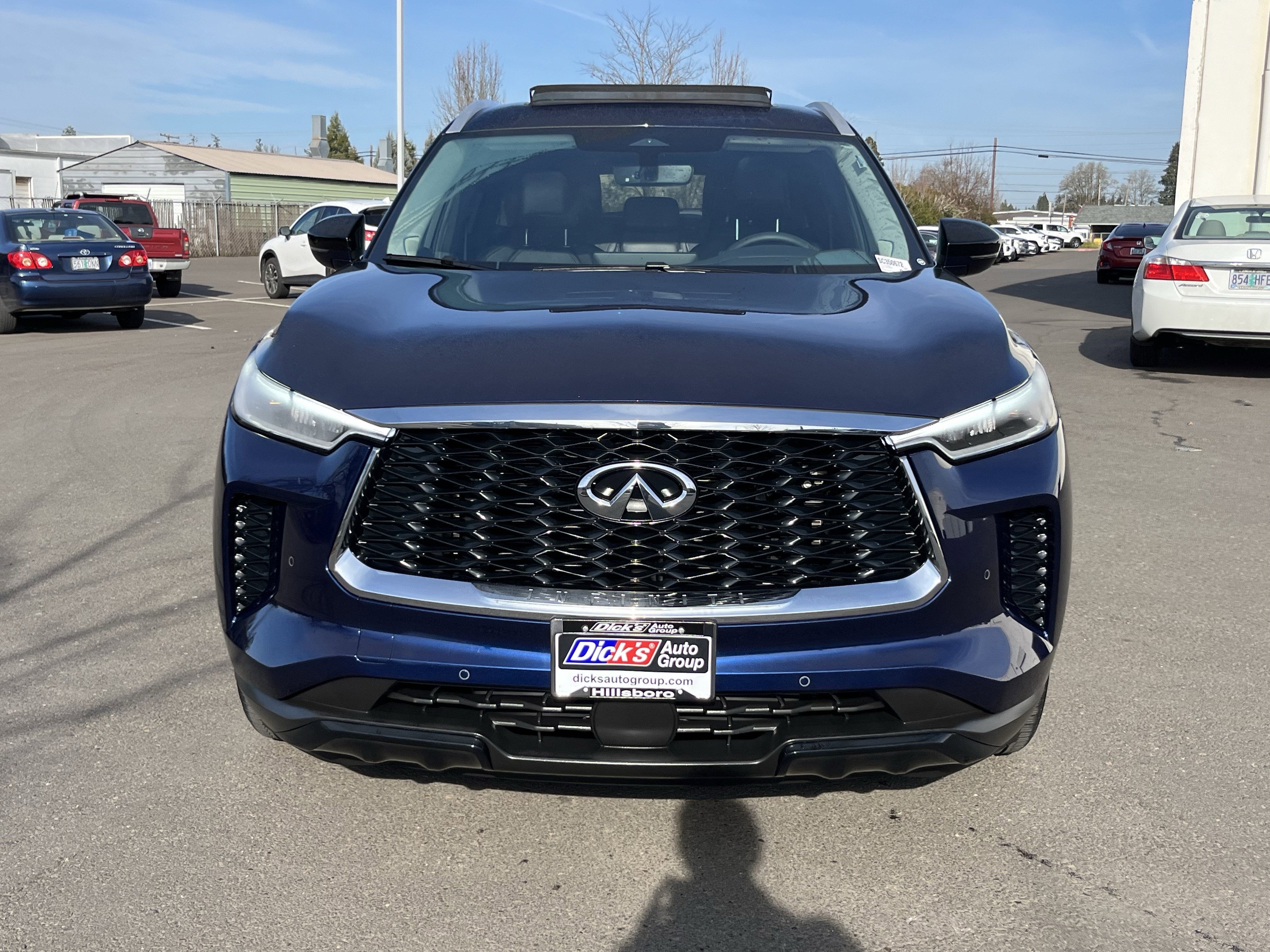 2025 INFINITI QX60 LUXE
