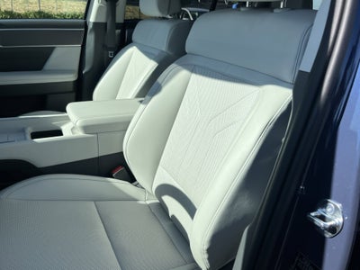2025 Hyundai SANTA FE HYBRID SEL