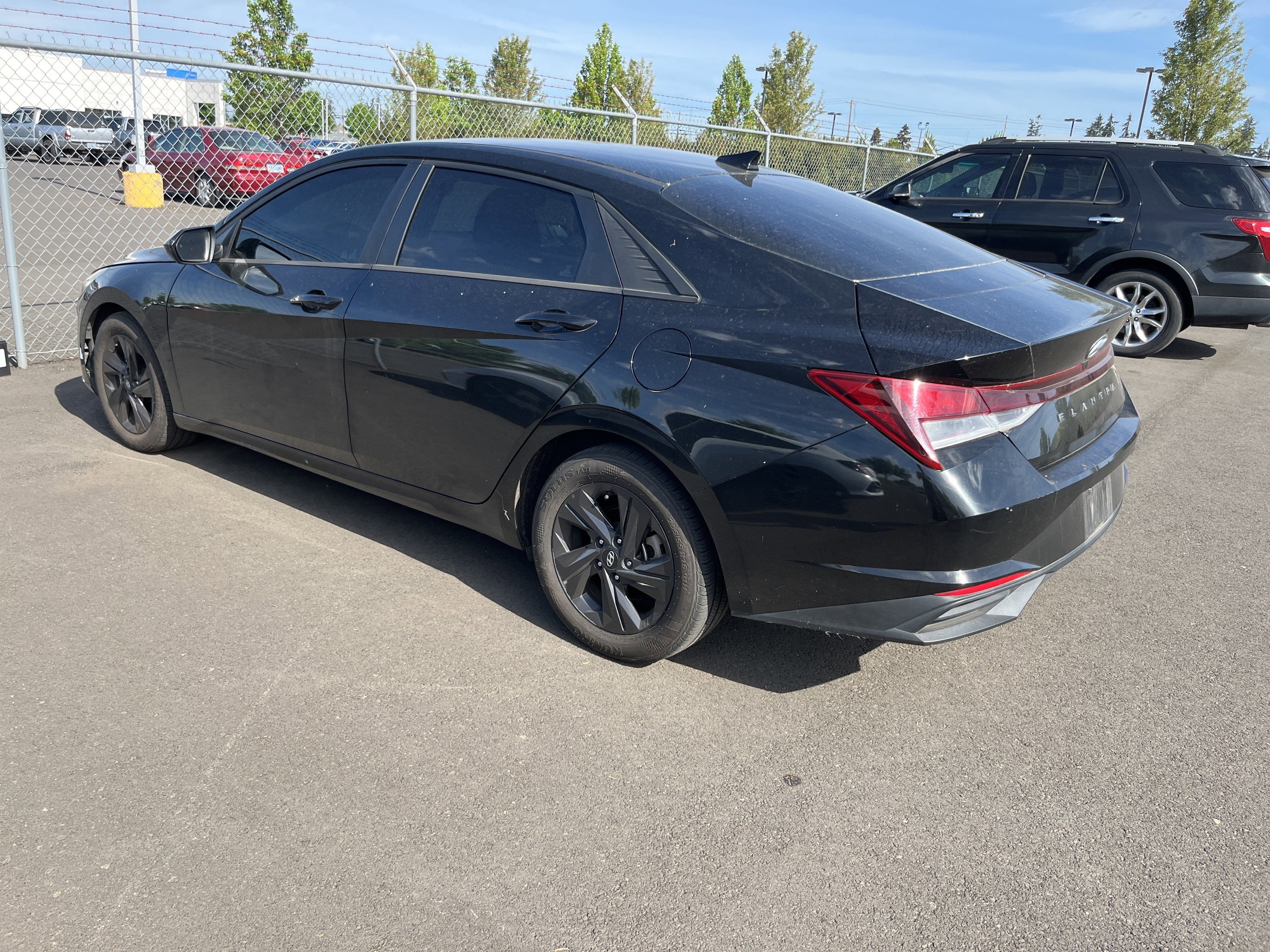 2022 Hyundai ELANTRA SEL