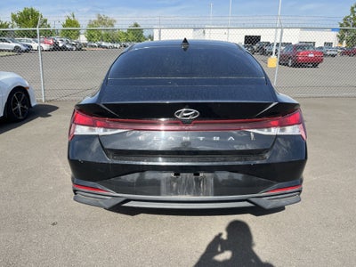 2022 Hyundai ELANTRA SEL