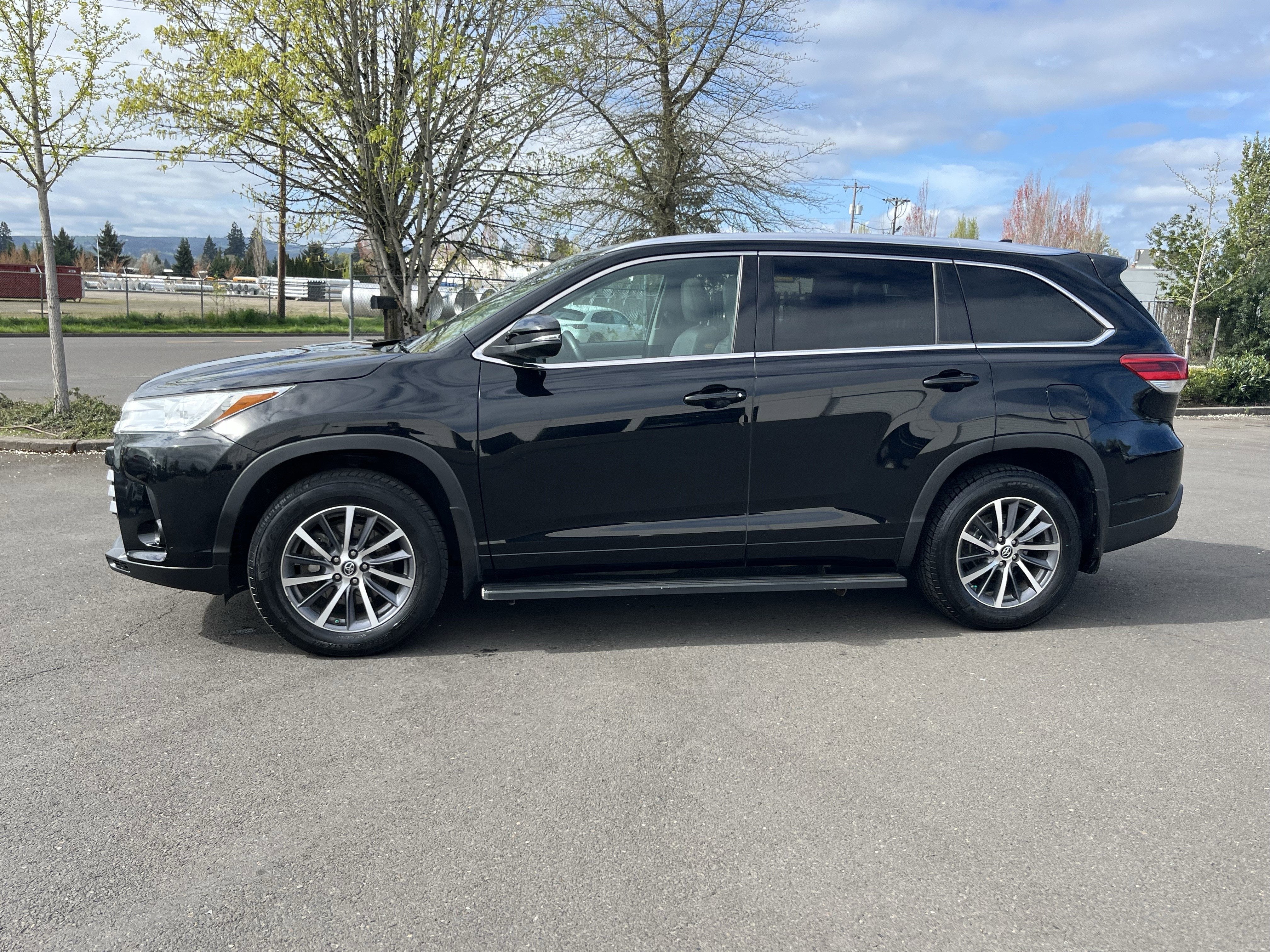 2018 Toyota Highlander SE