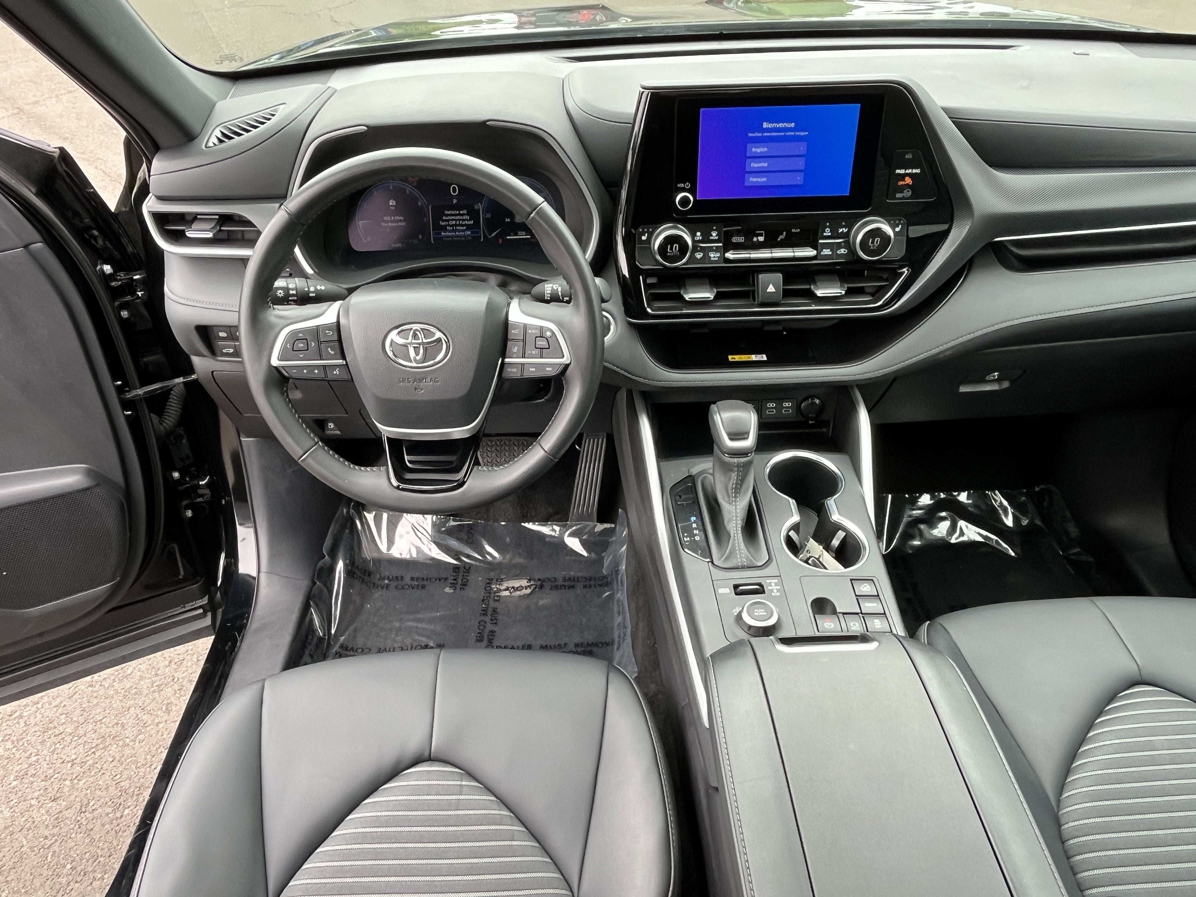 2025 Toyota Highlander LE