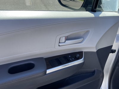 2022 Toyota Sienna LE