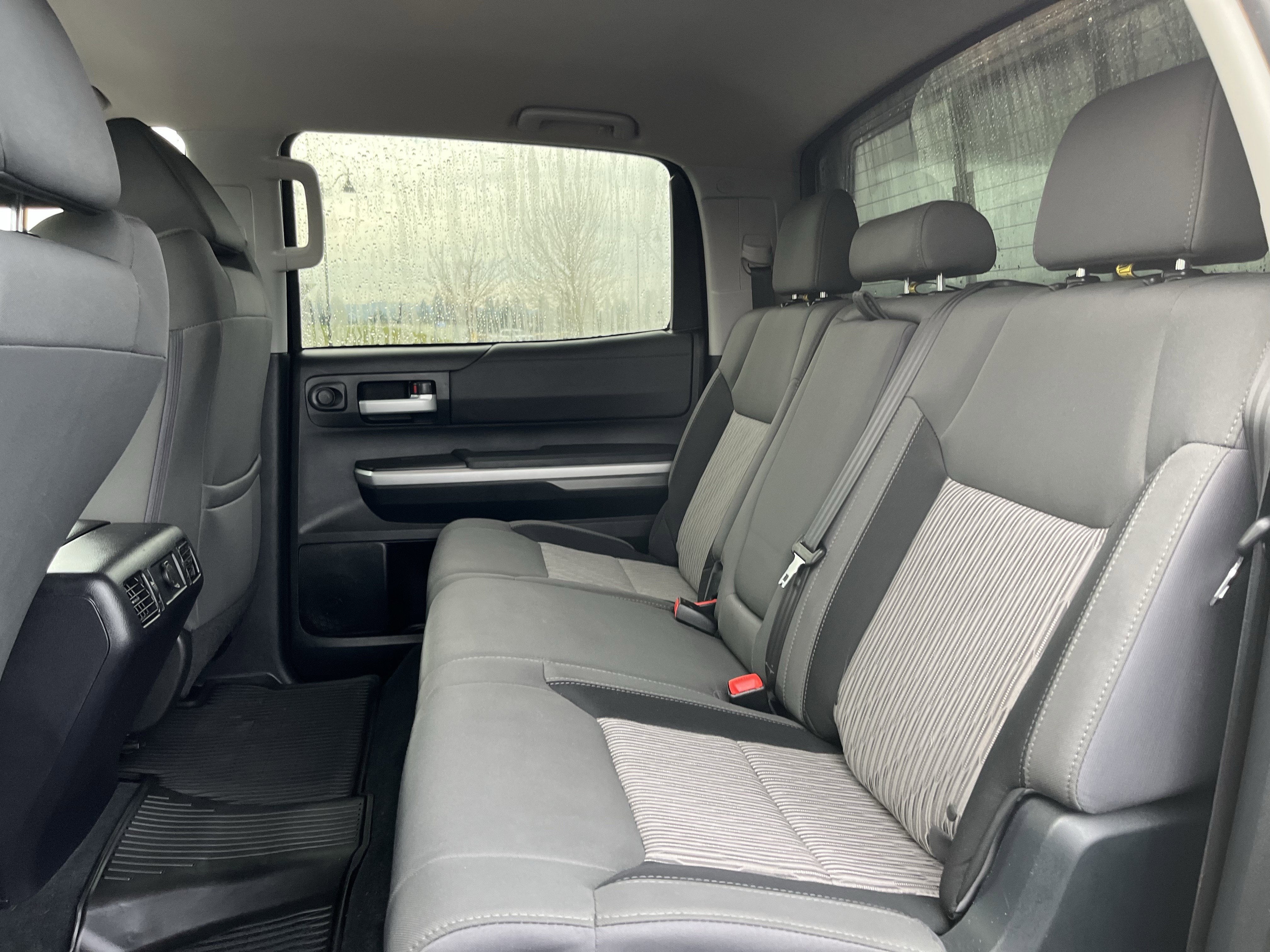 2017 Toyota Tundra SR5