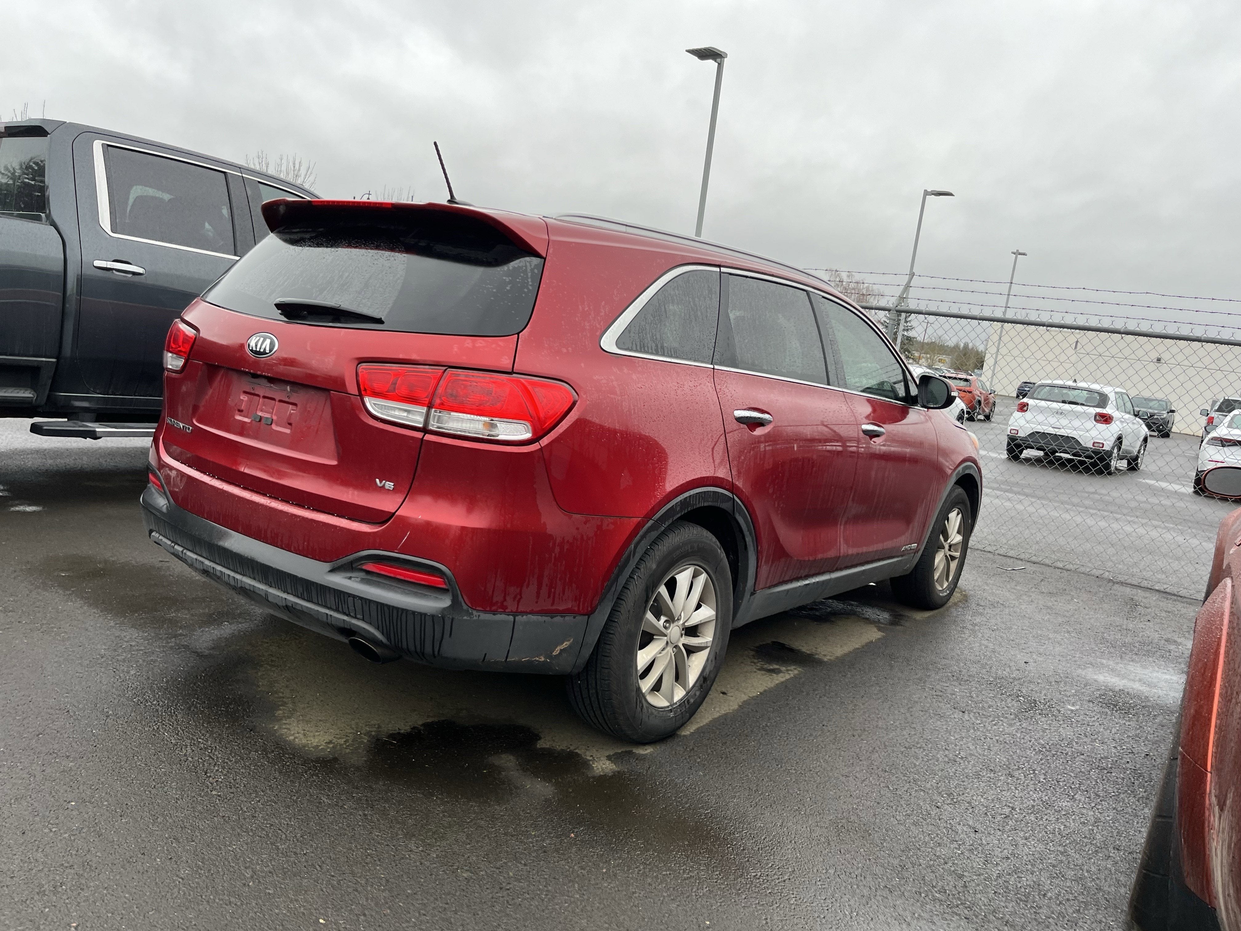 2016 Kia Sorento LX
