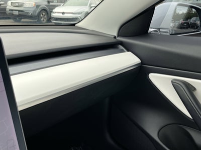 2019 Tesla Model 3 Mid Range
