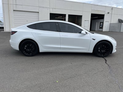 2019 Tesla Model 3 Mid Range