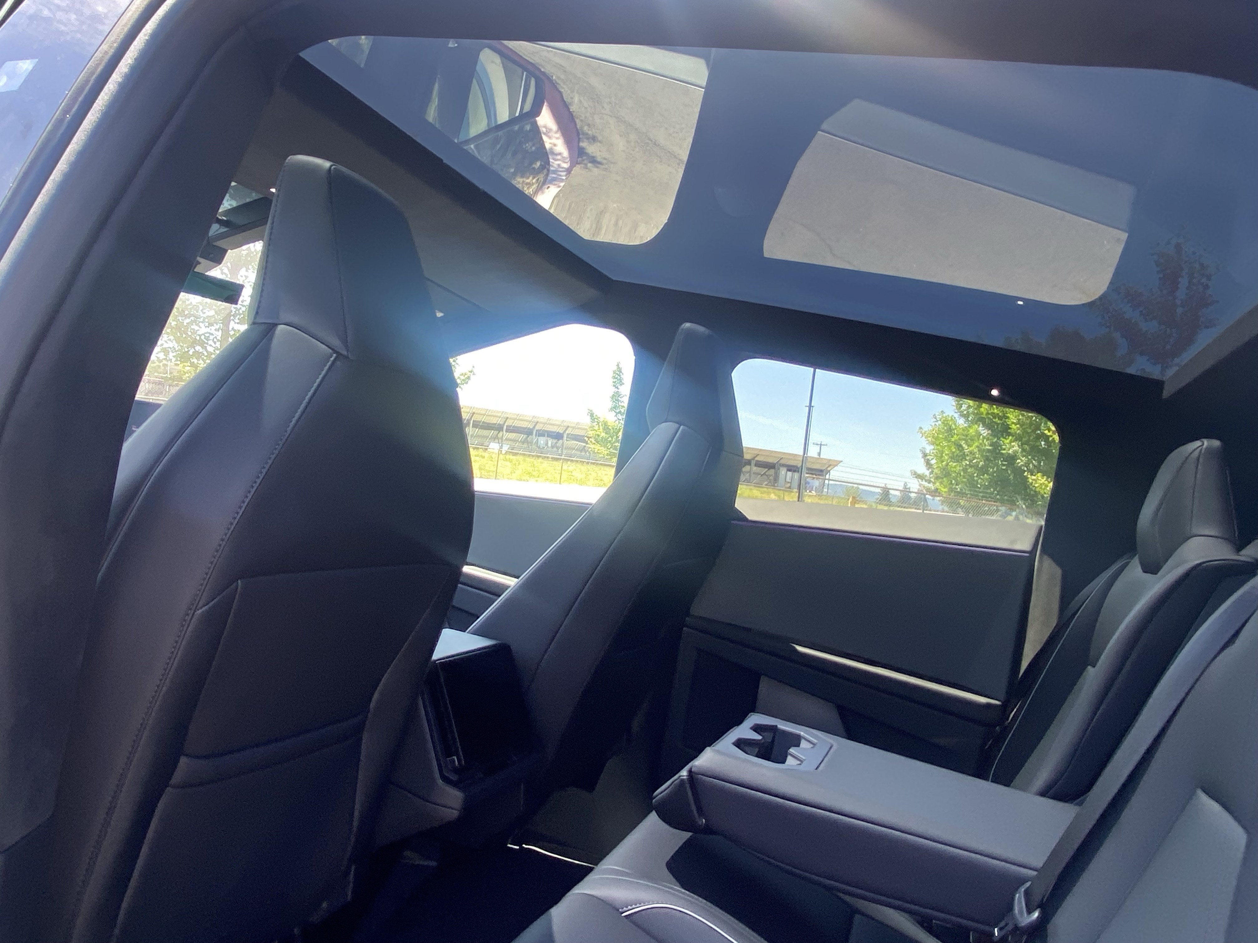 2024 Tesla Cybertruck Base