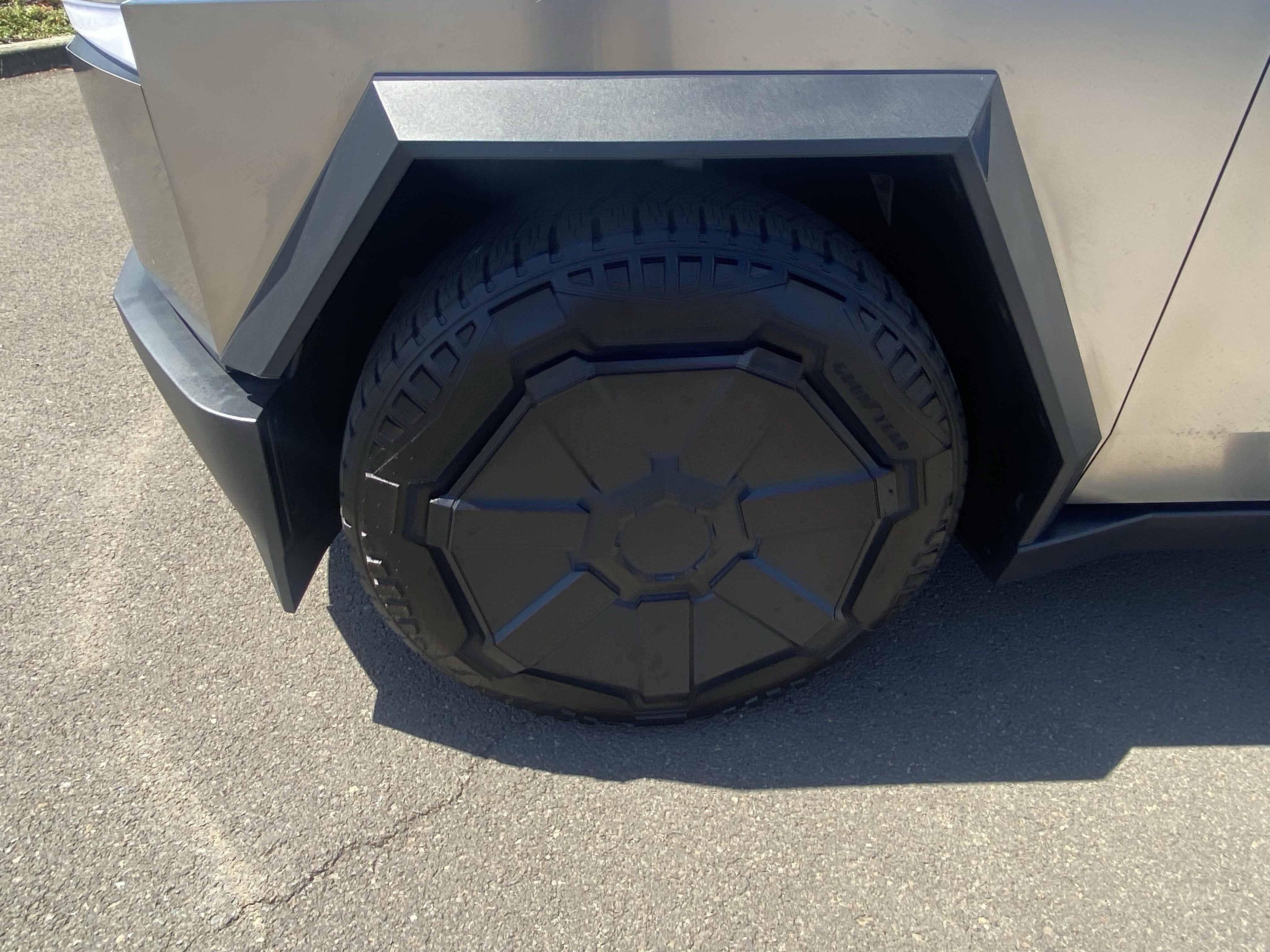 2024 Tesla Cybertruck Base