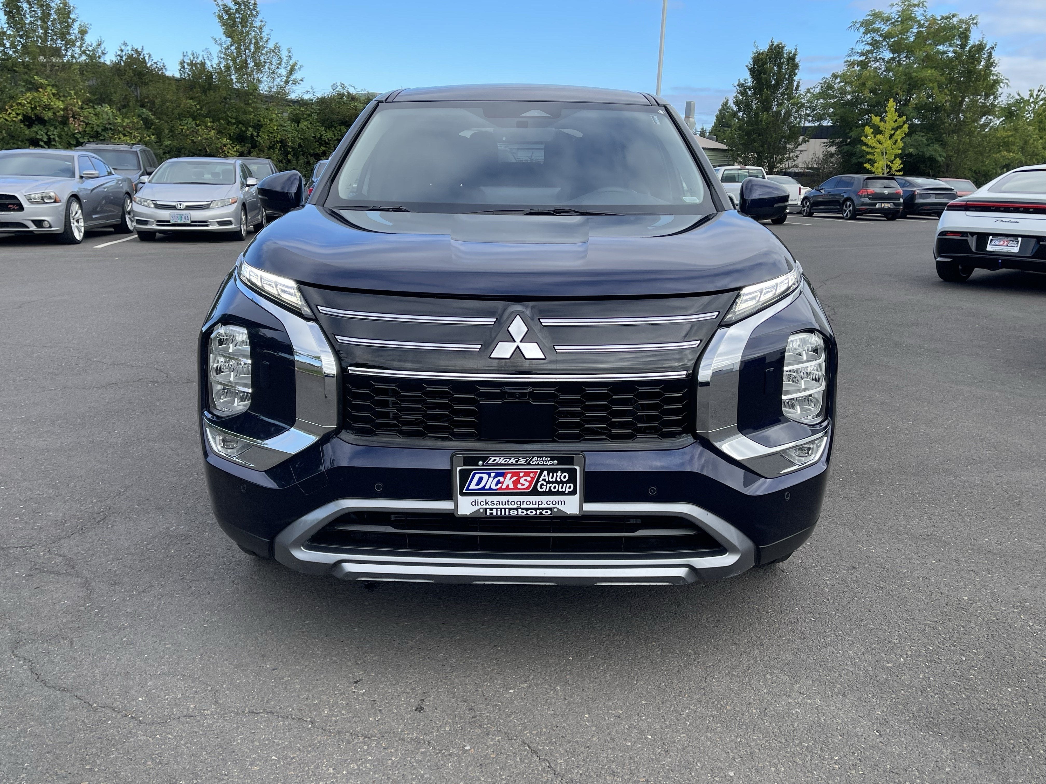 2025 Mitsubishi Outlander SE