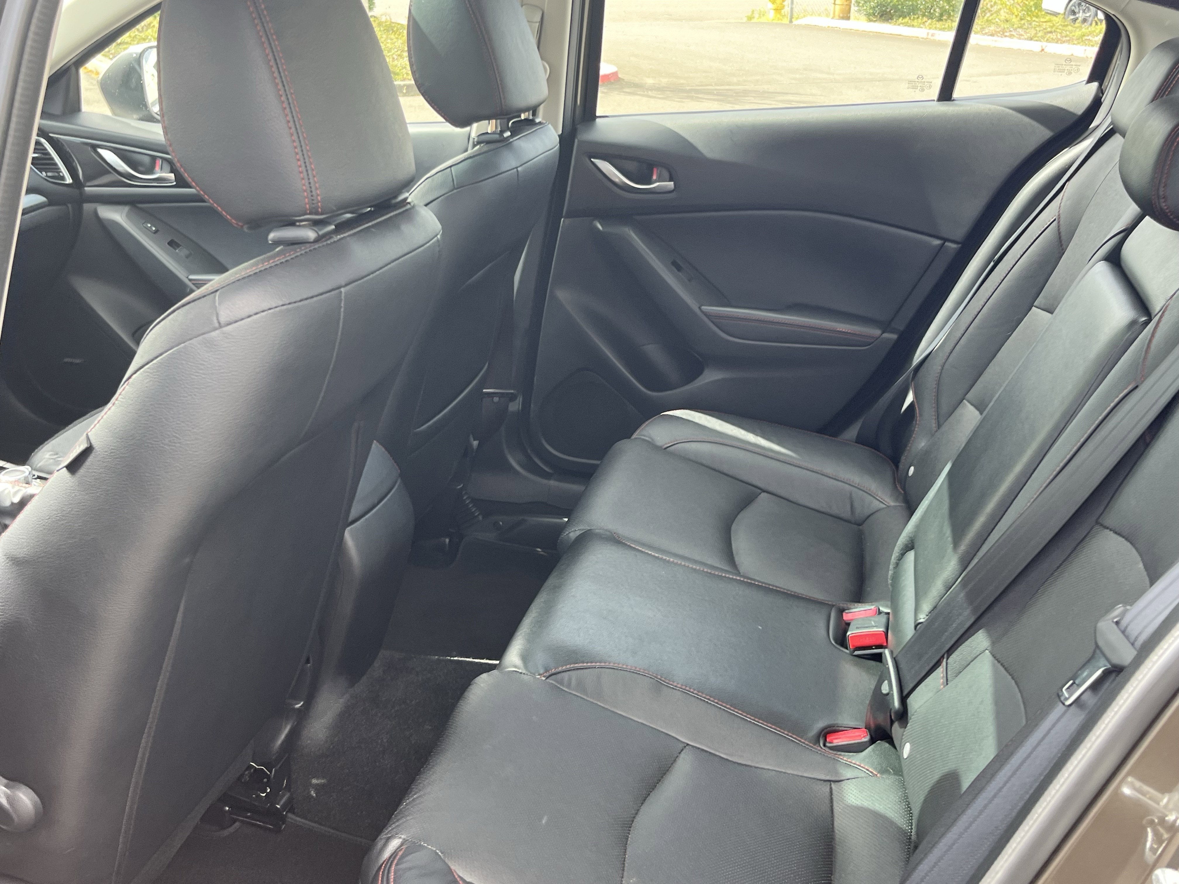 2014 Mazda Mazda3 s Grand Touring