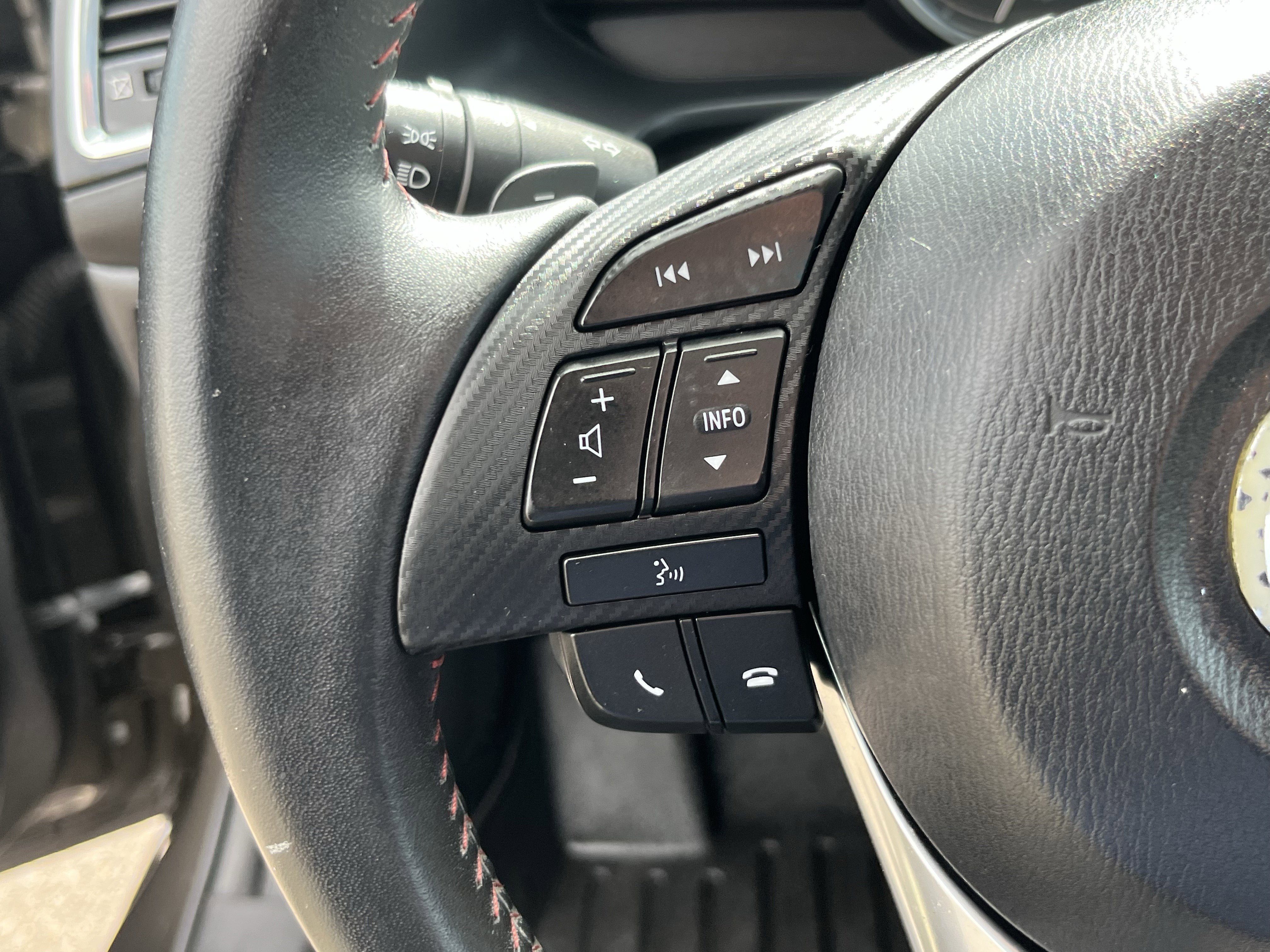 2014 Mazda Mazda3 s Grand Touring