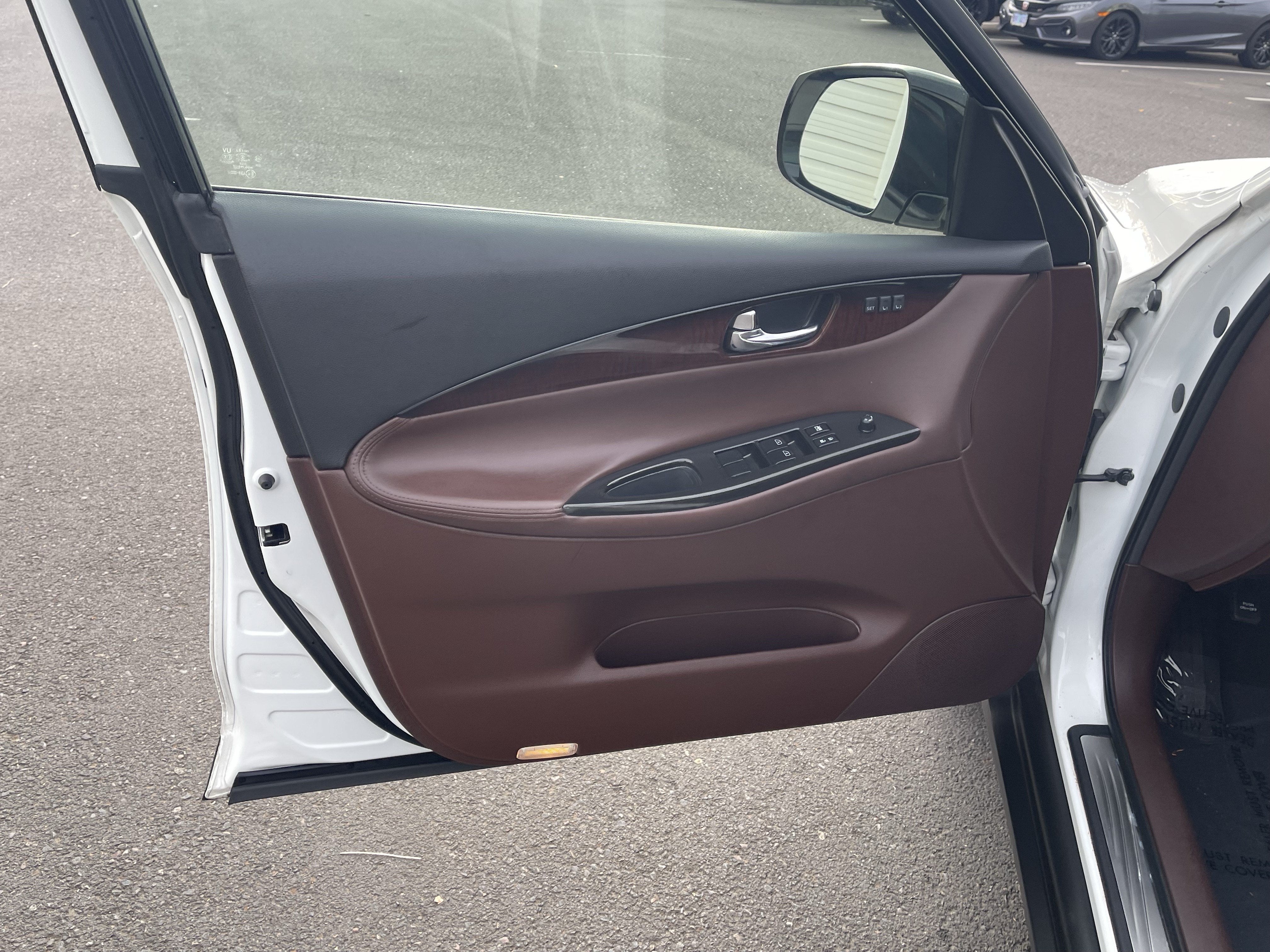 2017 INFINITI QX50 Base
