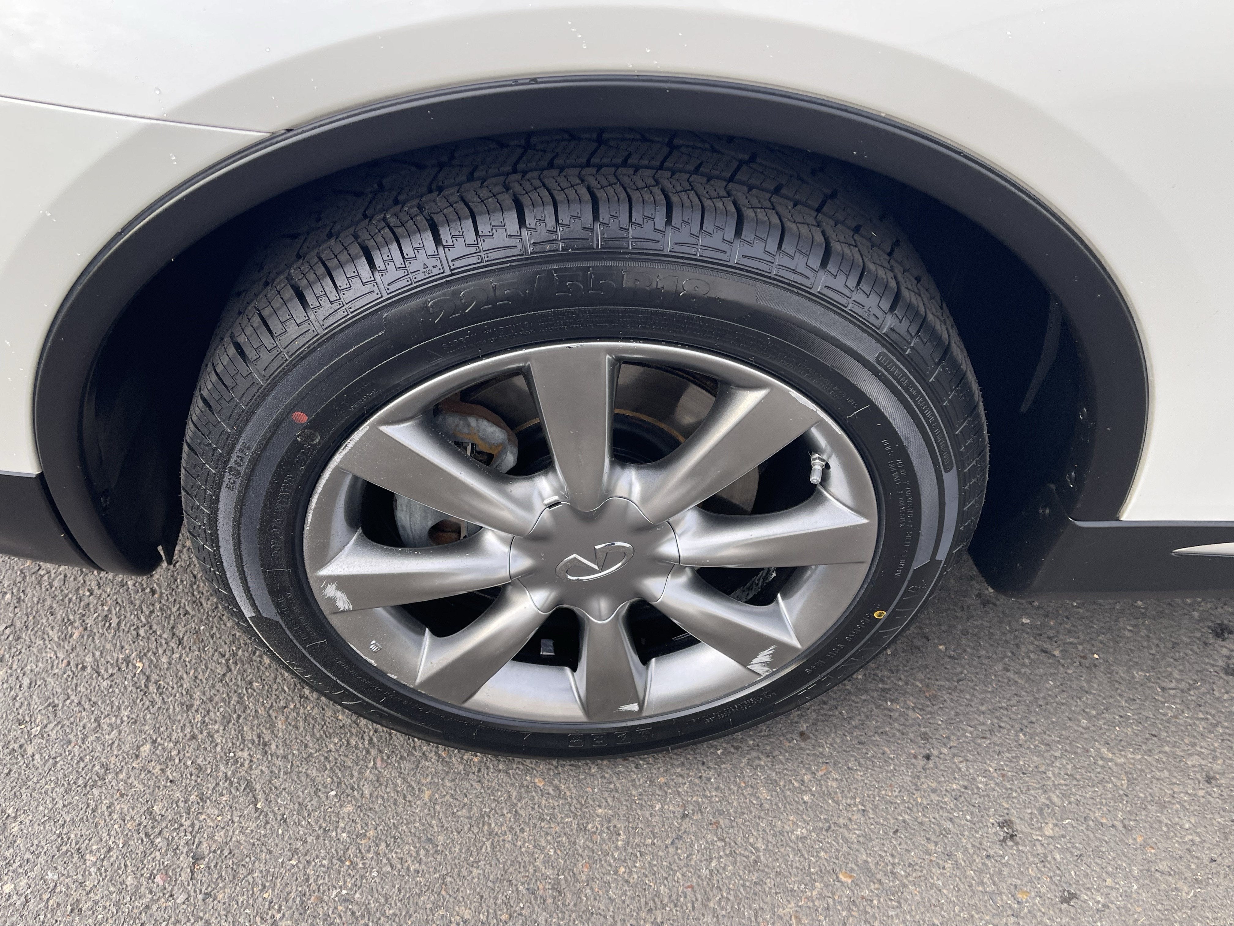 2017 INFINITI QX50 Base