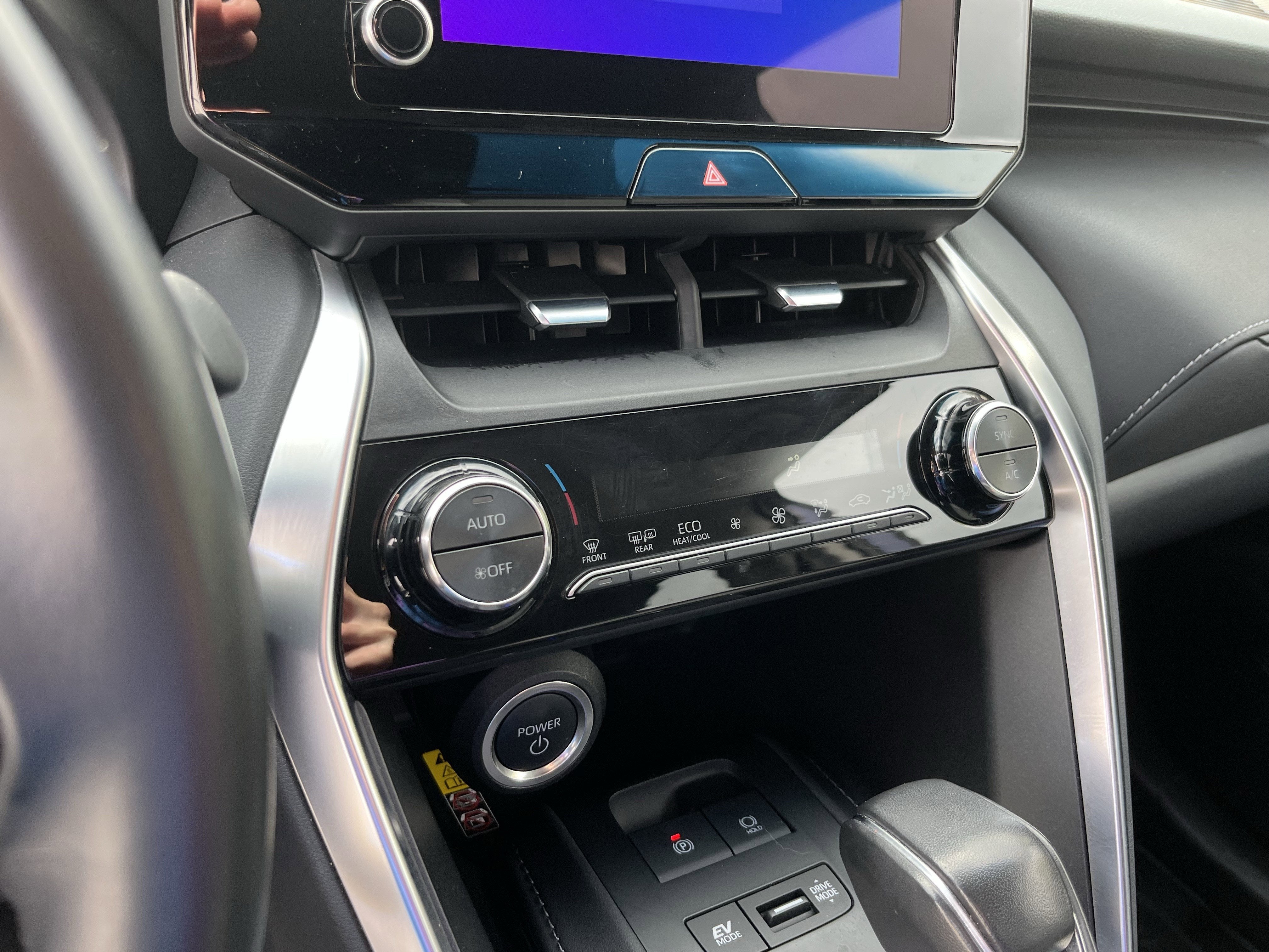 2024 Toyota Venza LE