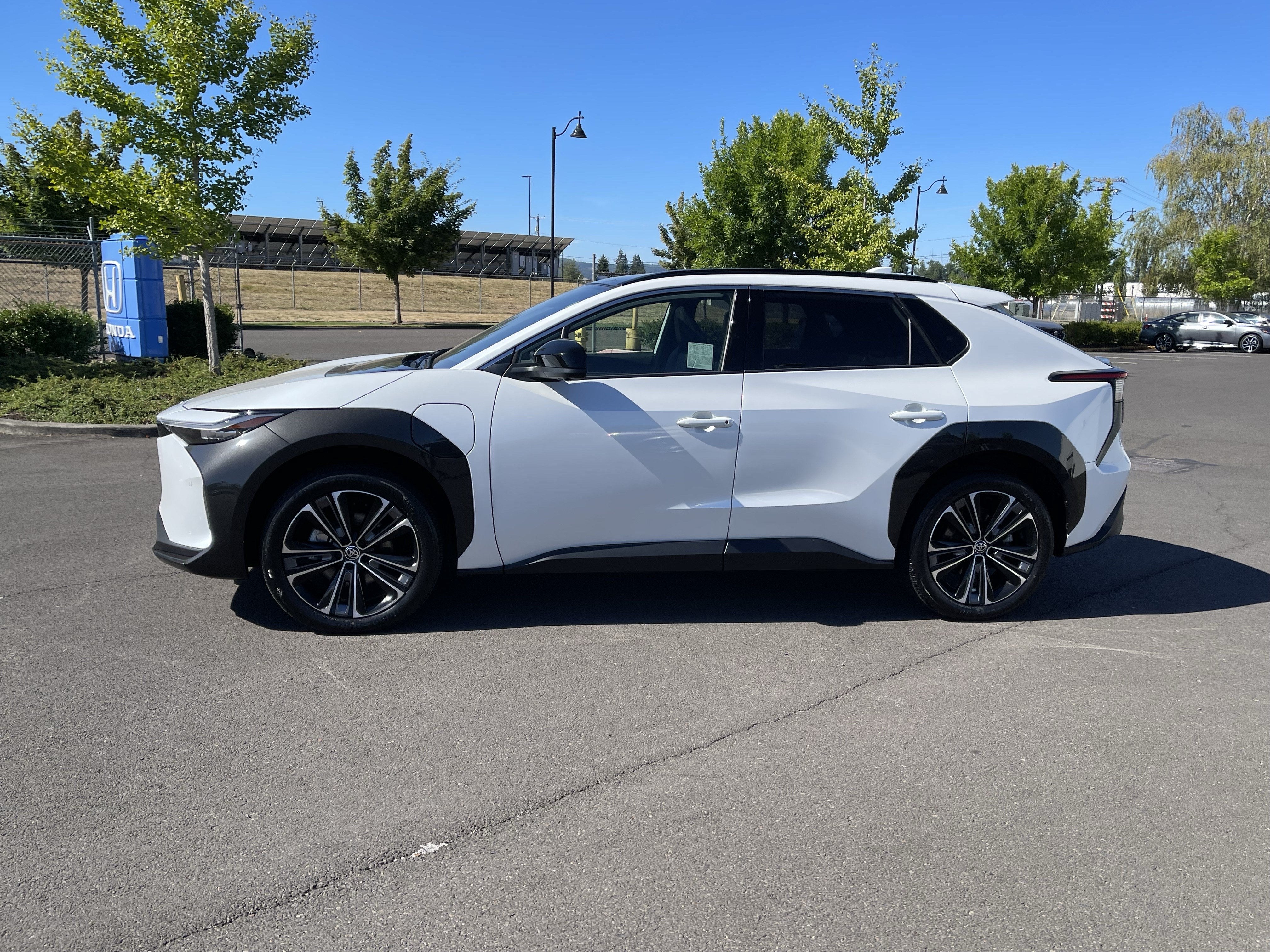 2023 Toyota bZ4X XLE