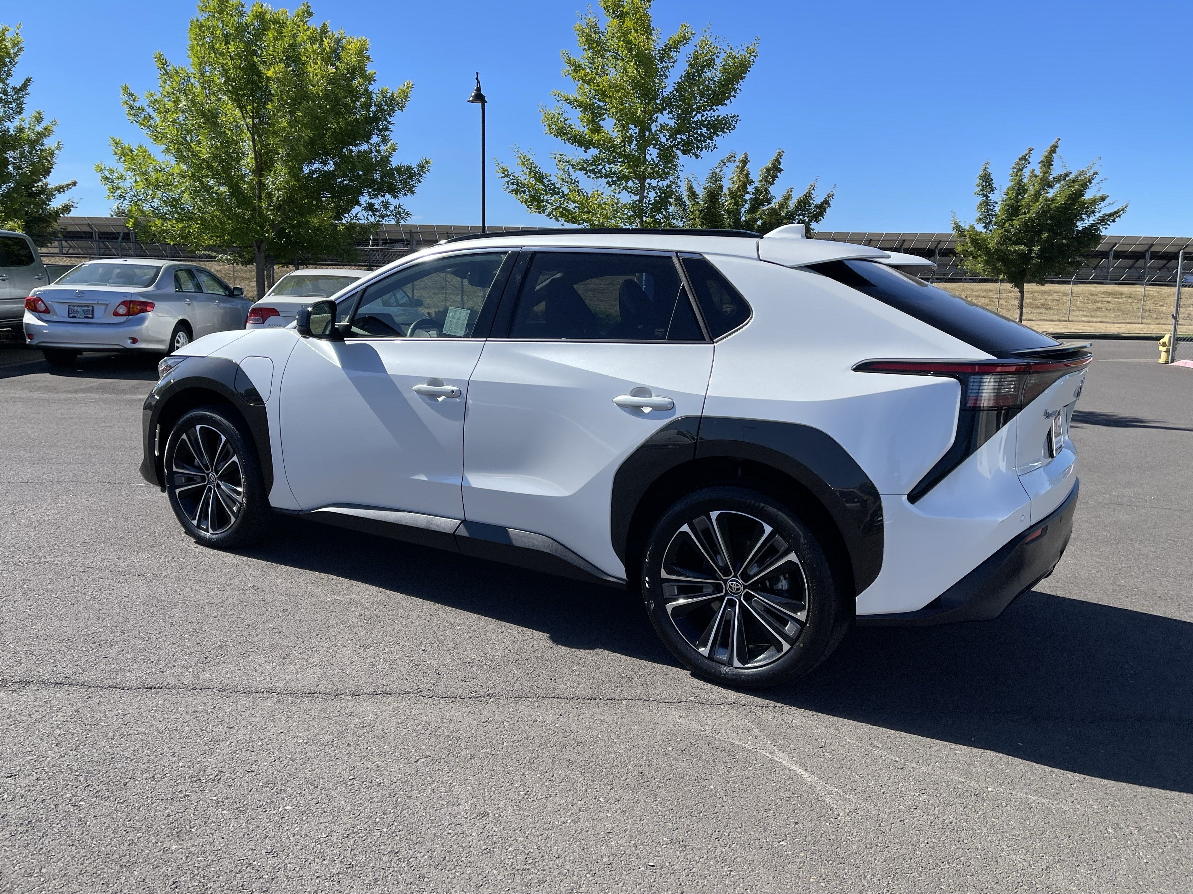 2023 Toyota bZ4X XLE