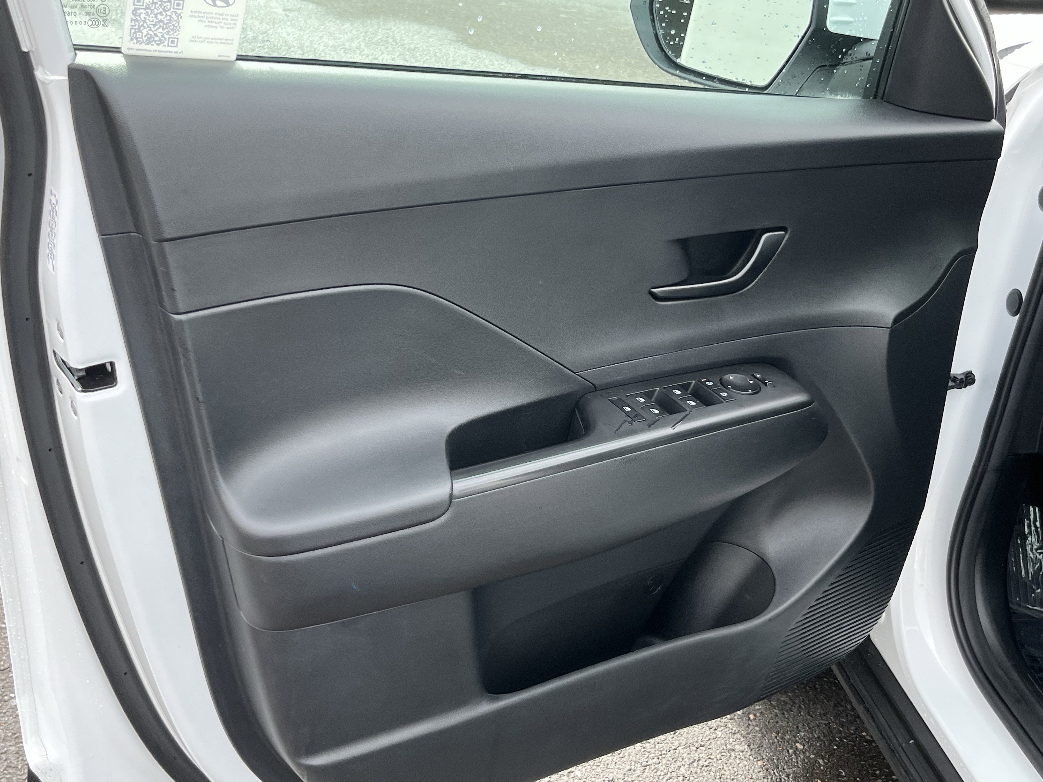 2024 Hyundai KONA SE