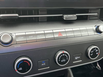 2024 Hyundai KONA SE