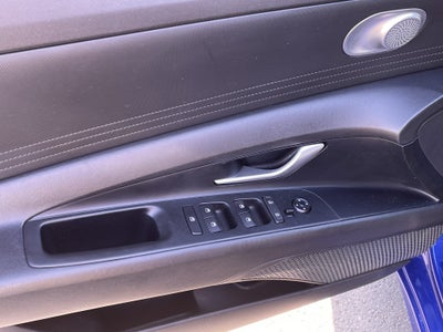 2021 Hyundai ELANTRA SE