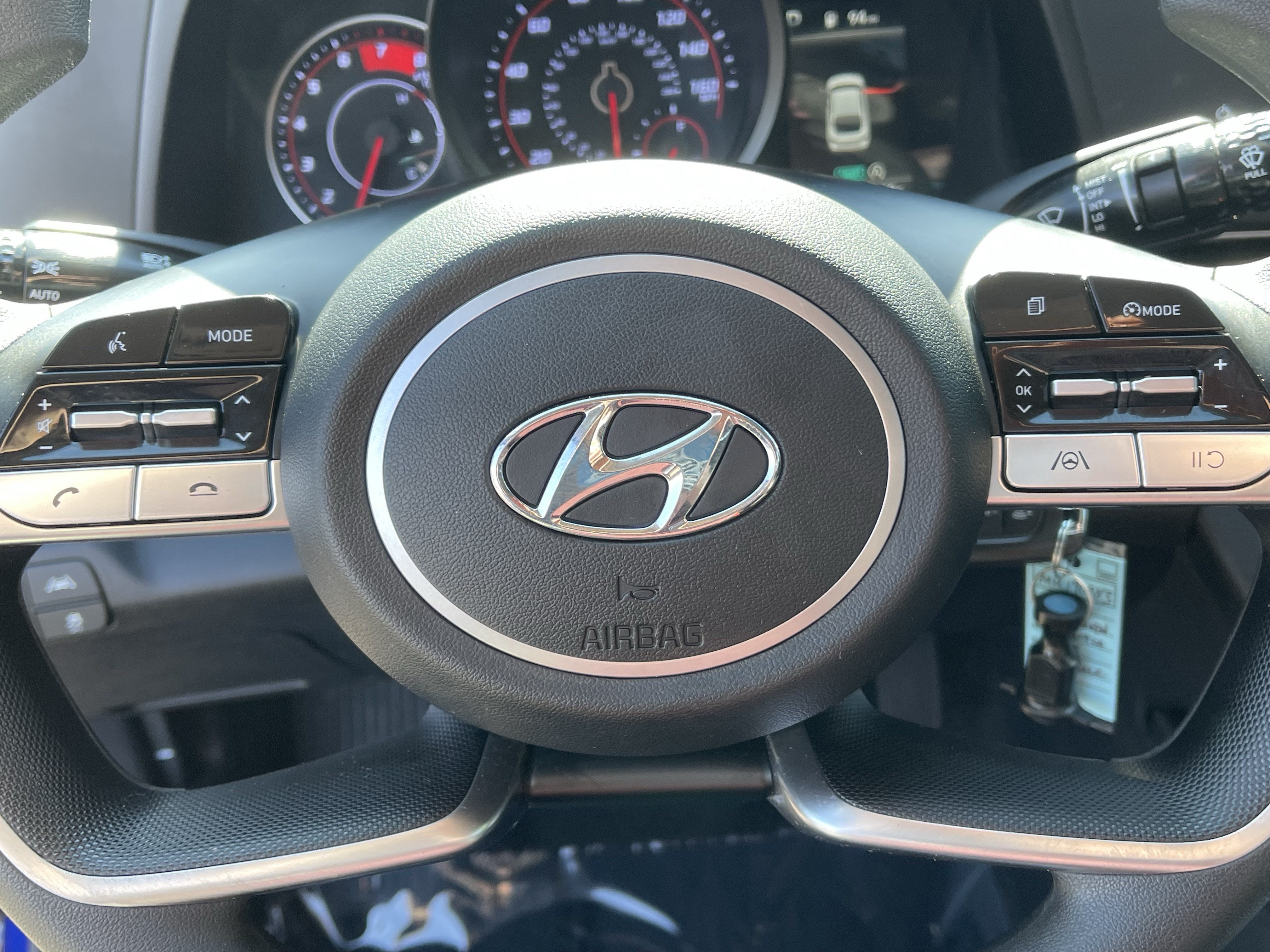 2021 Hyundai ELANTRA SE