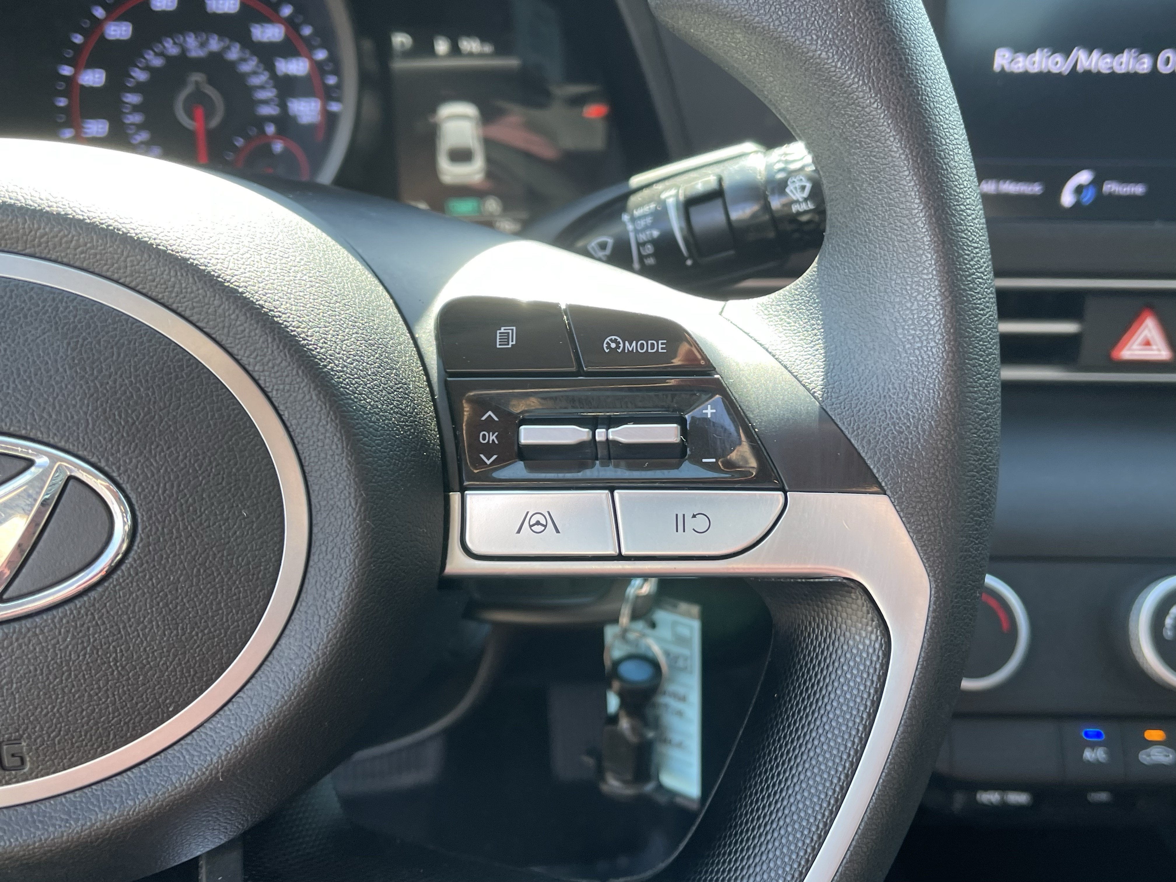2021 Hyundai ELANTRA SE