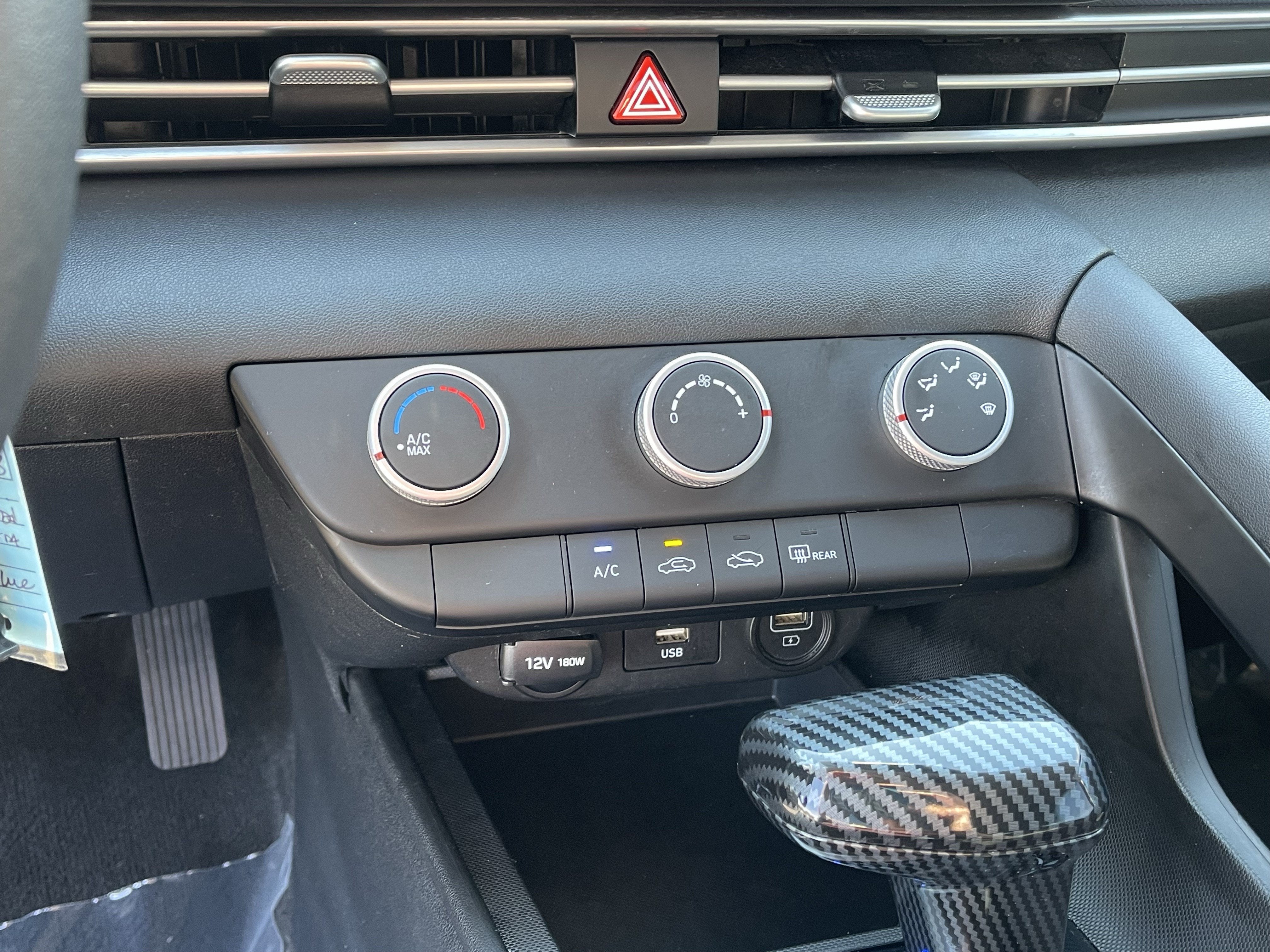 2021 Hyundai ELANTRA SE