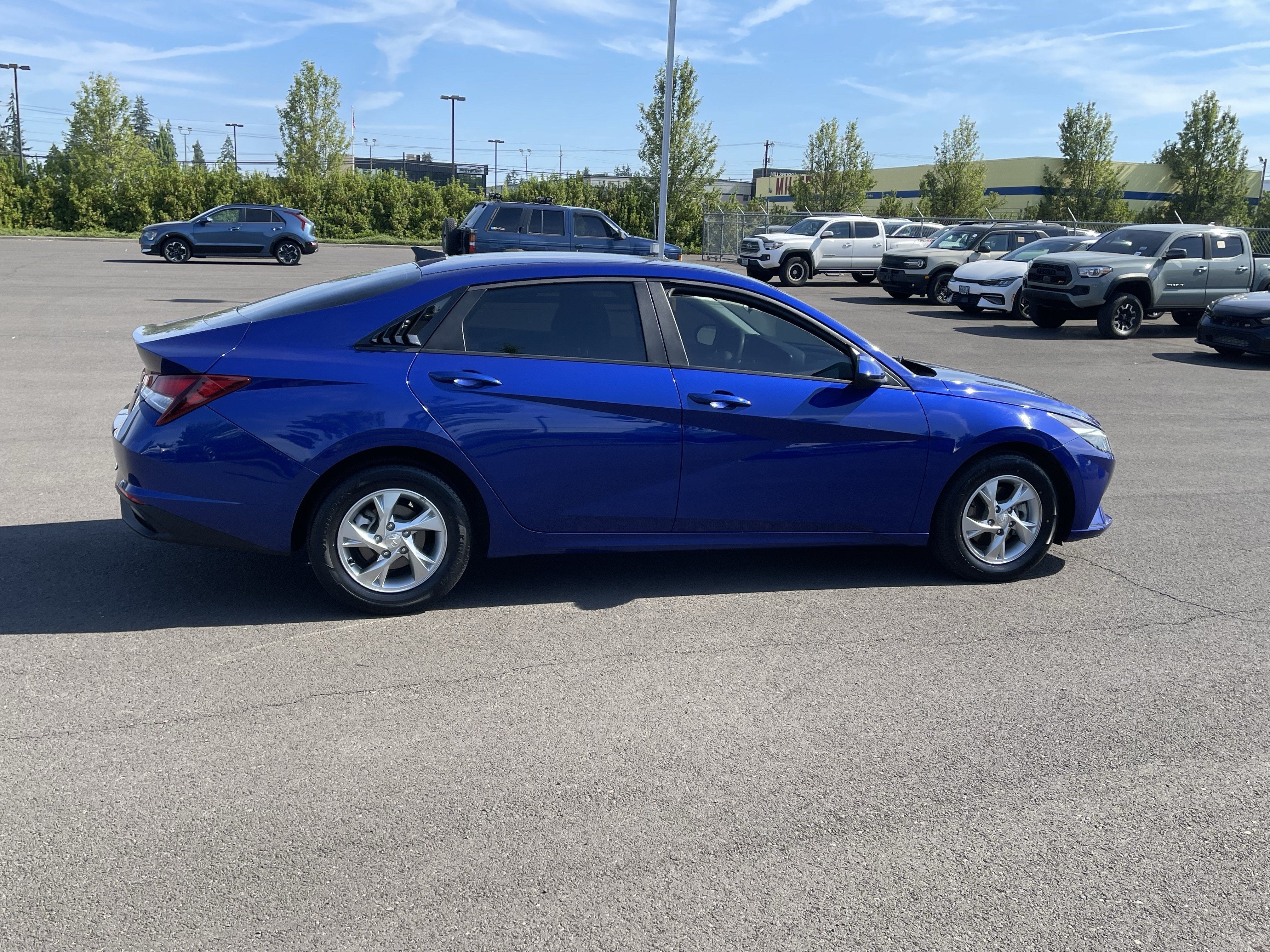 2021 Hyundai ELANTRA SE