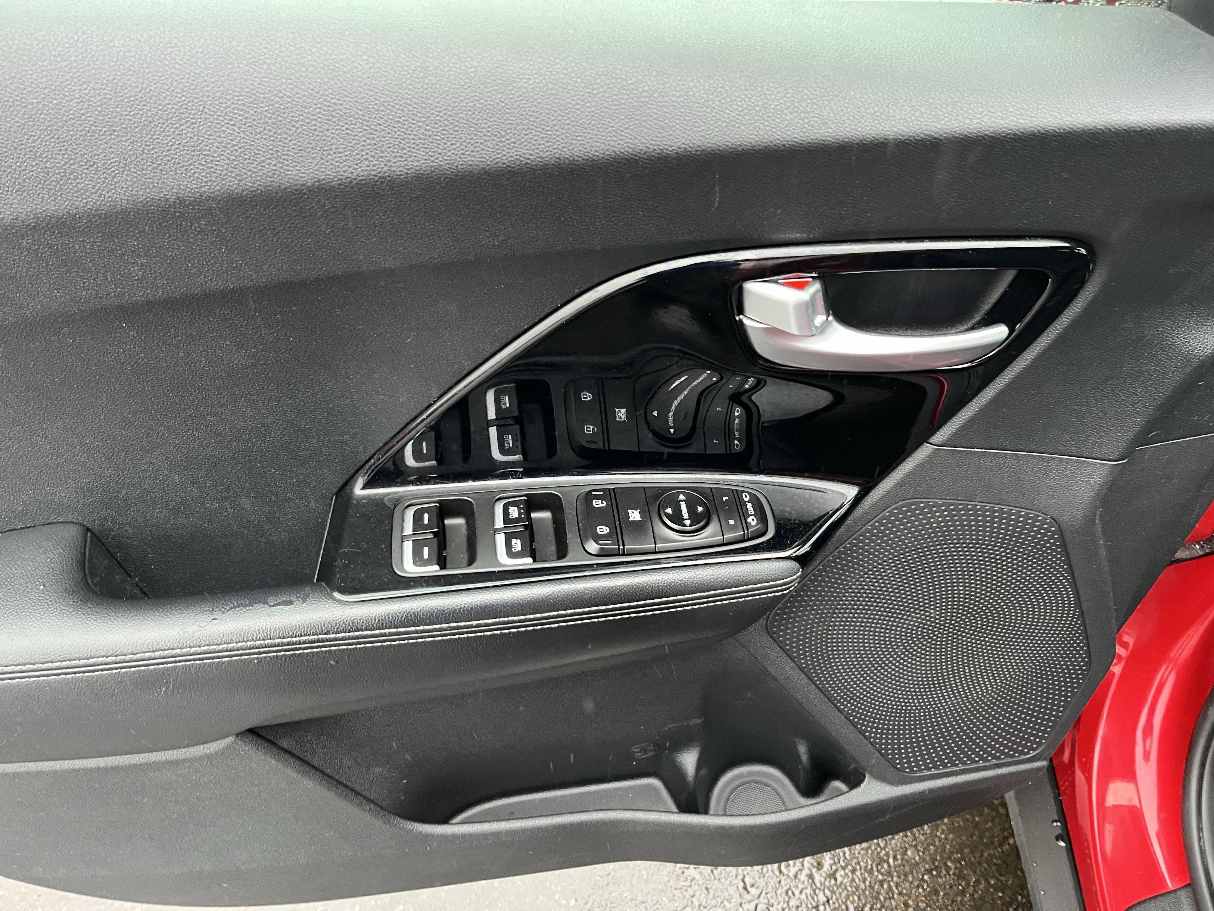 2022 Kia Niro Plug-In Hybrid EX