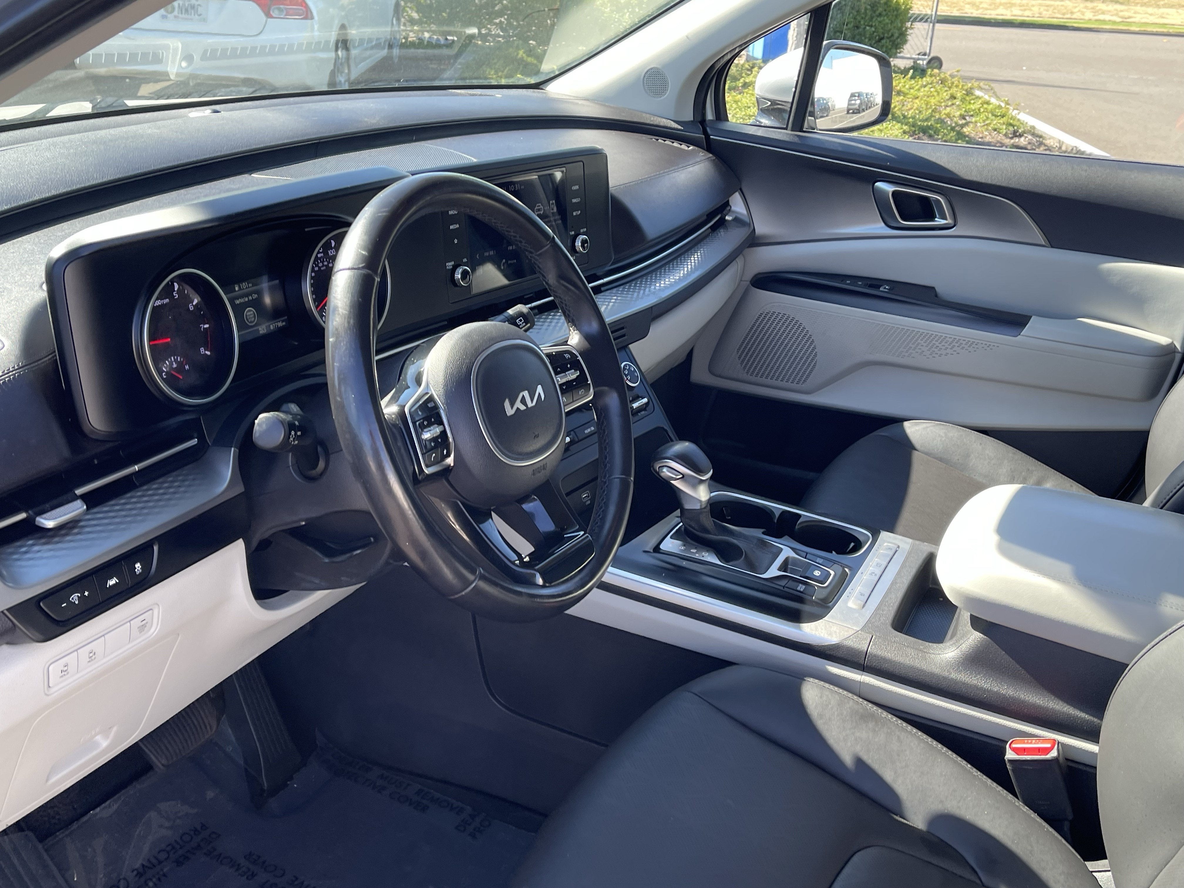 2022 Kia Carnival LXS