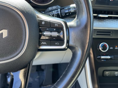 2022 Kia Carnival LXS