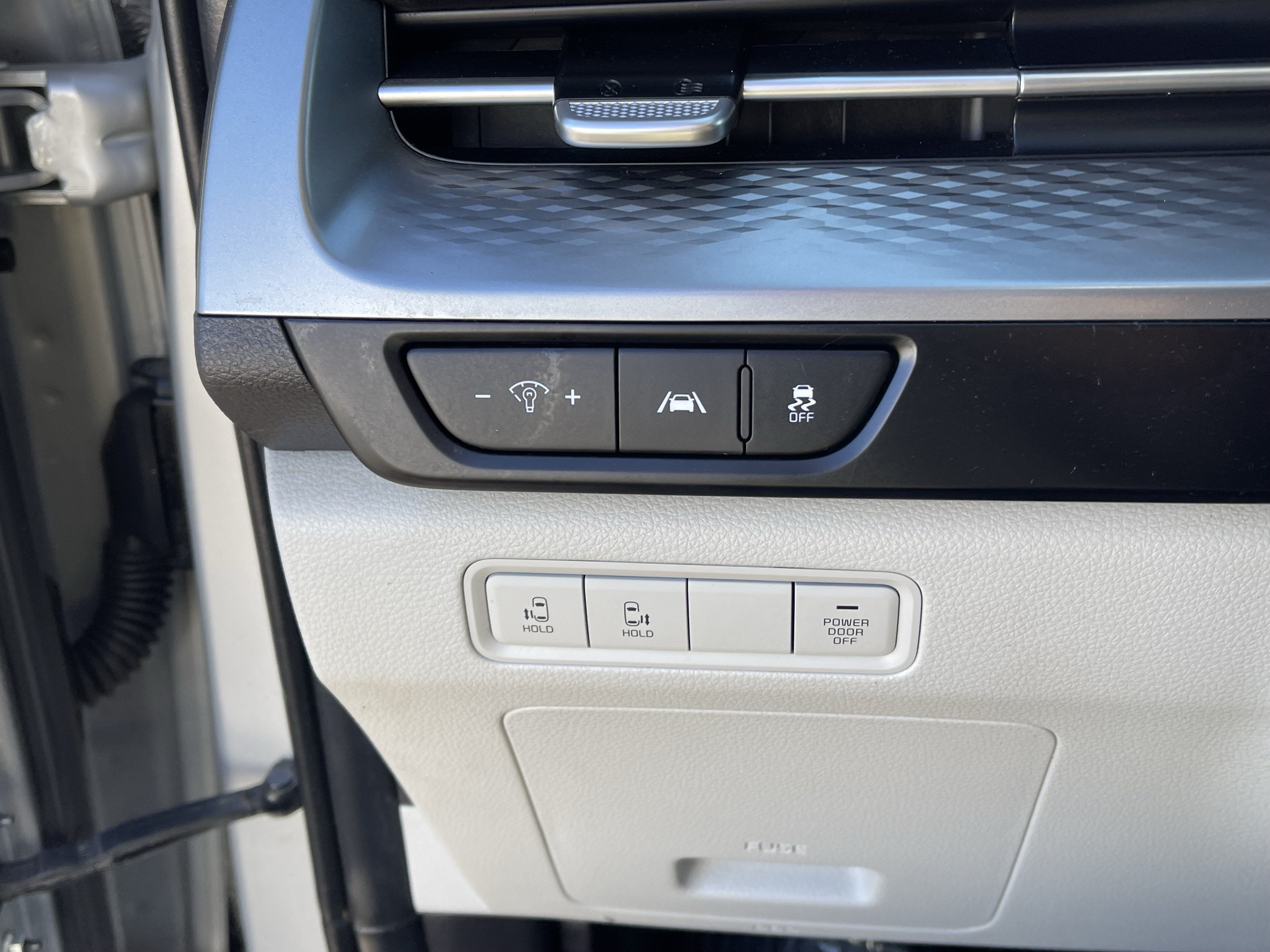 2022 Kia Carnival LXS