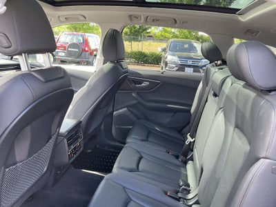 2023 Audi Q7 Premium Plus