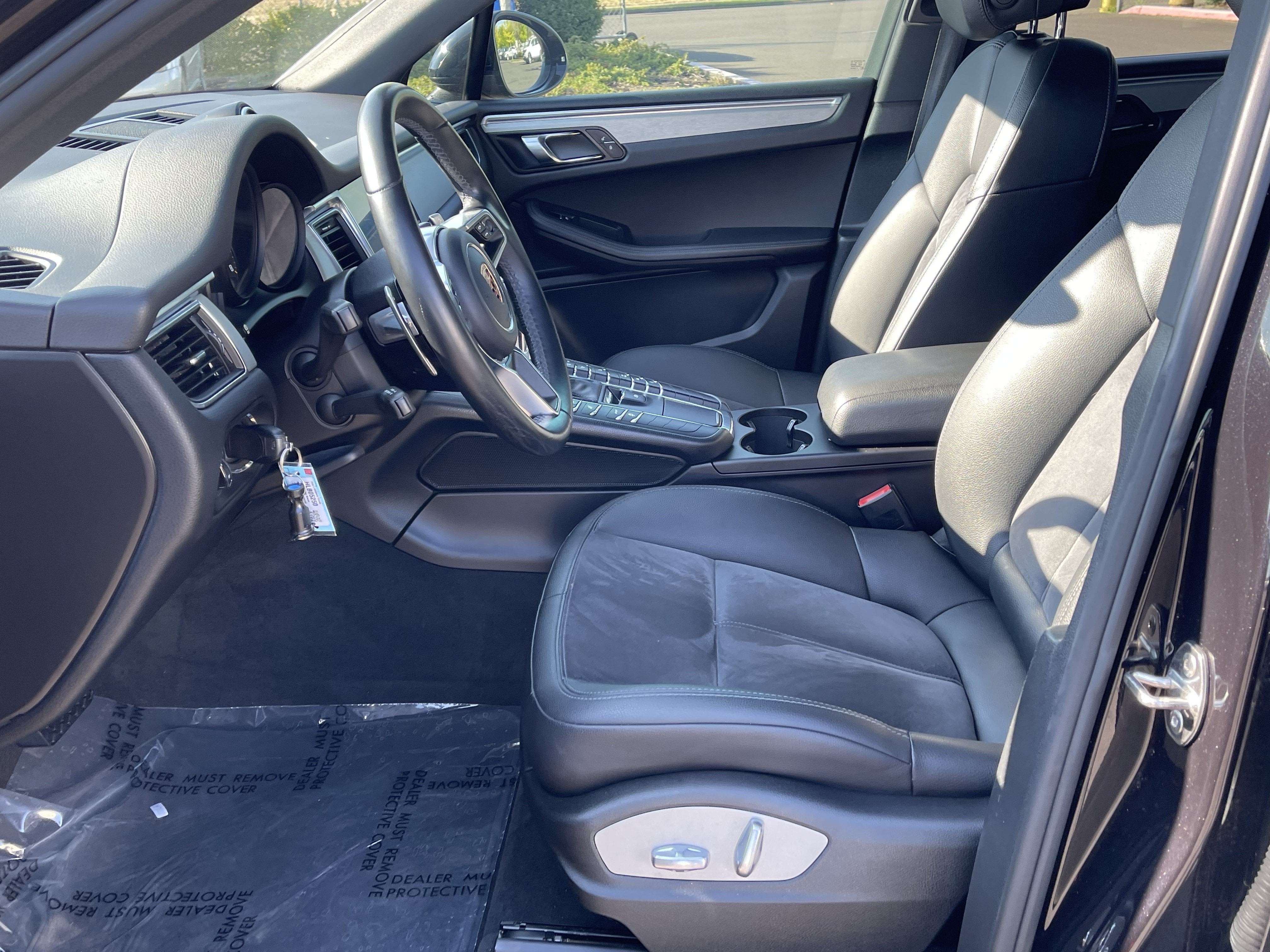 2017 Porsche Macan Base