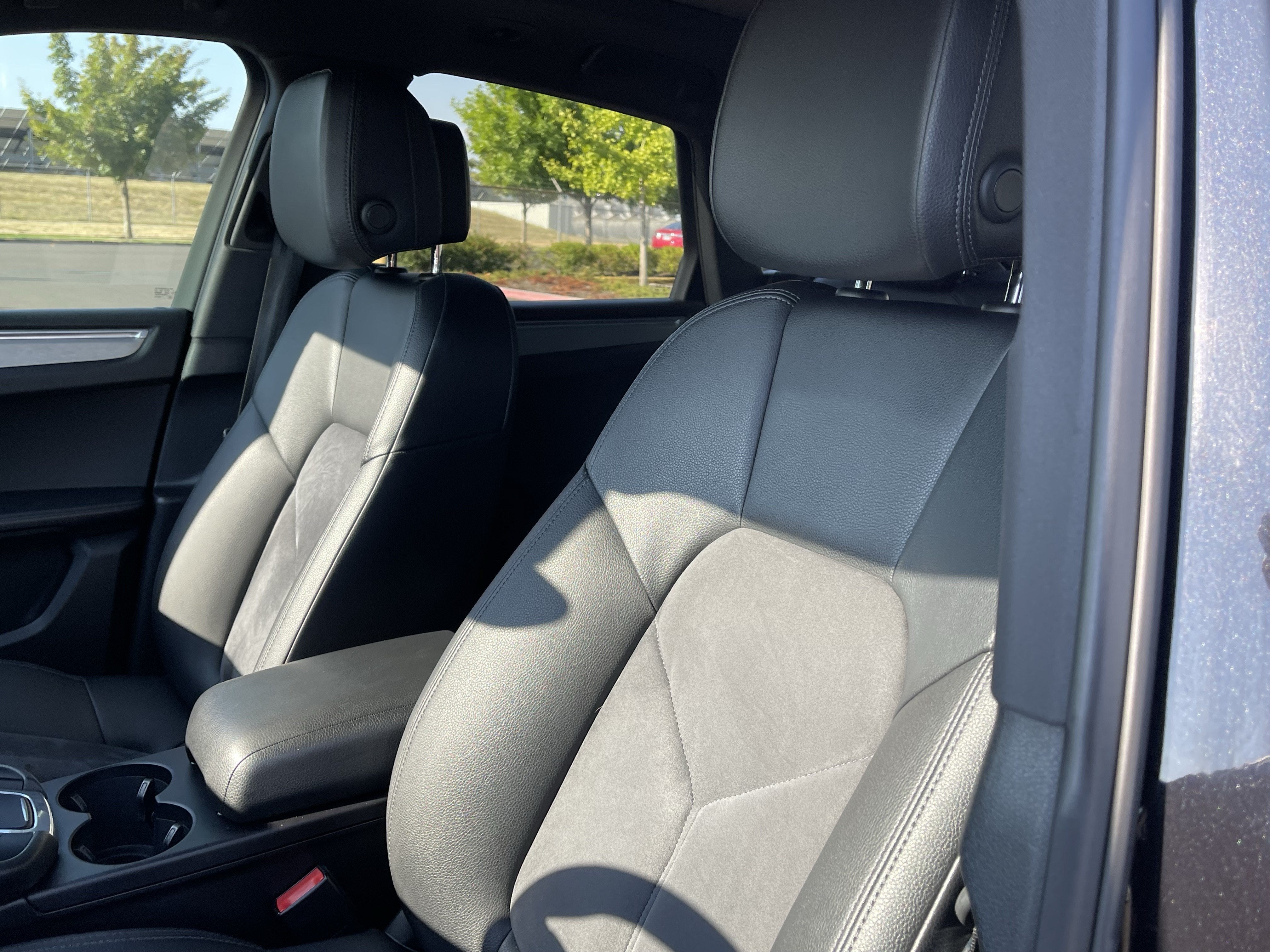 2017 Porsche Macan Base