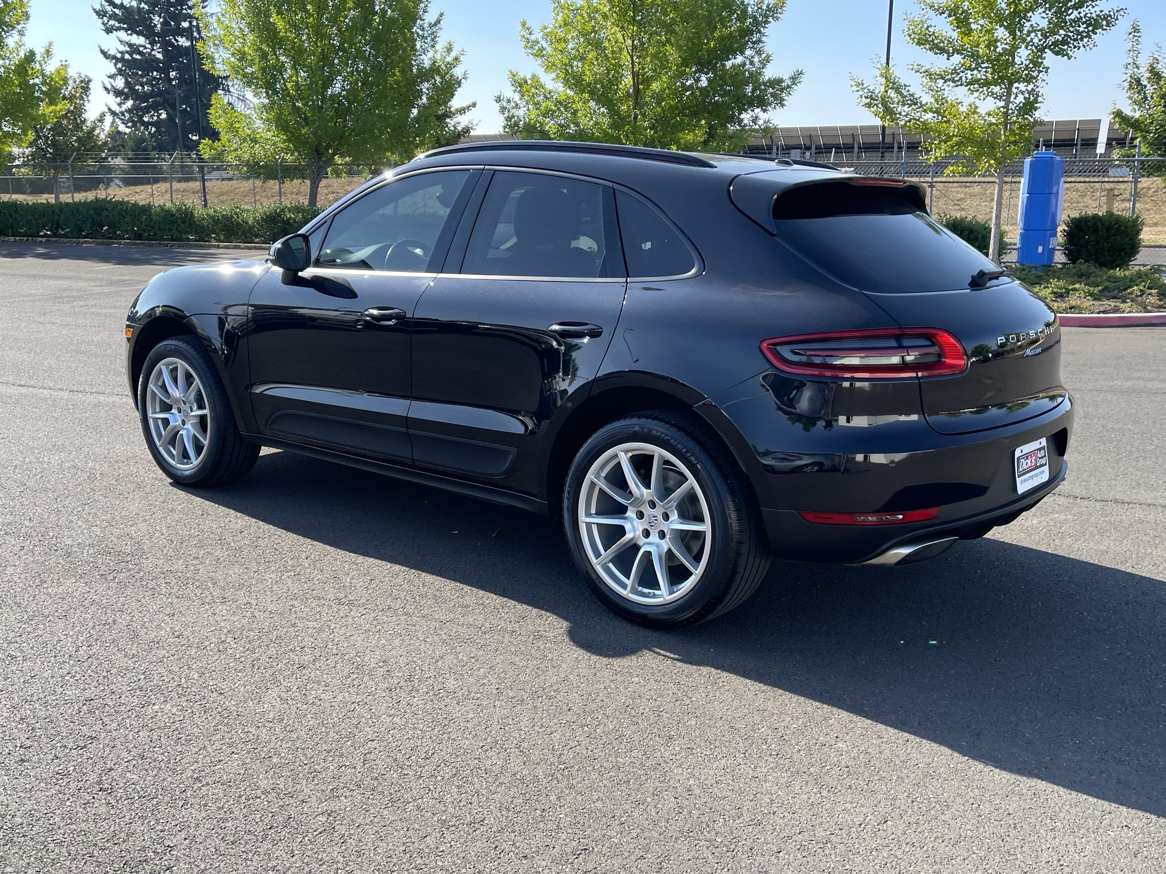 2017 Porsche Macan Base