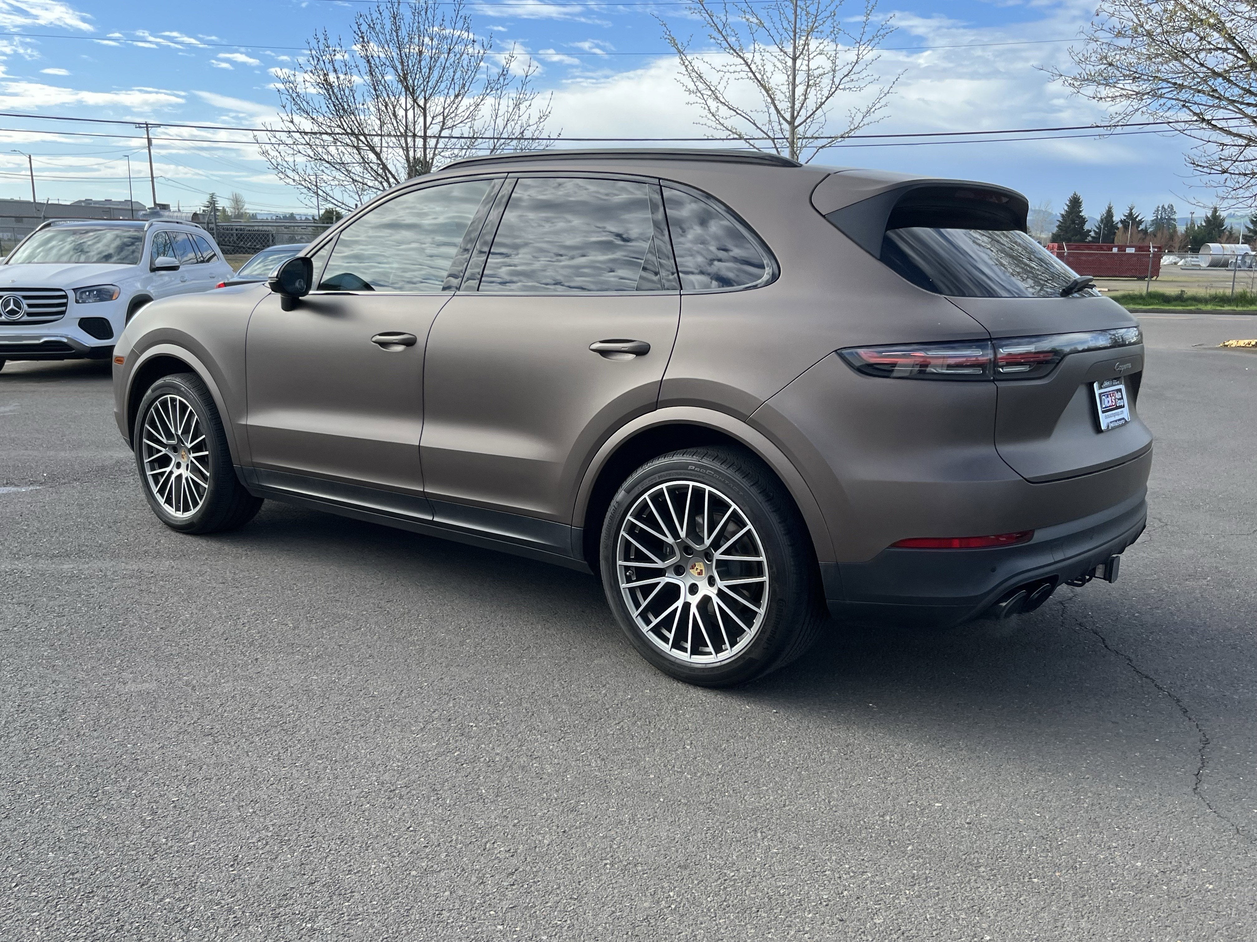 2023 Porsche Cayenne Platinum Edition