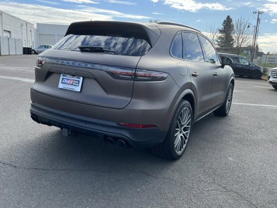 2023 Porsche Cayenne Platinum Edition