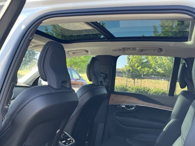 2025 Volvo XC90 Plug-In Hybrid Plus
