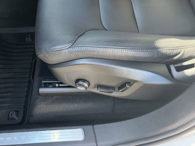 2025 Volvo XC90 Plug-In Hybrid Plus
