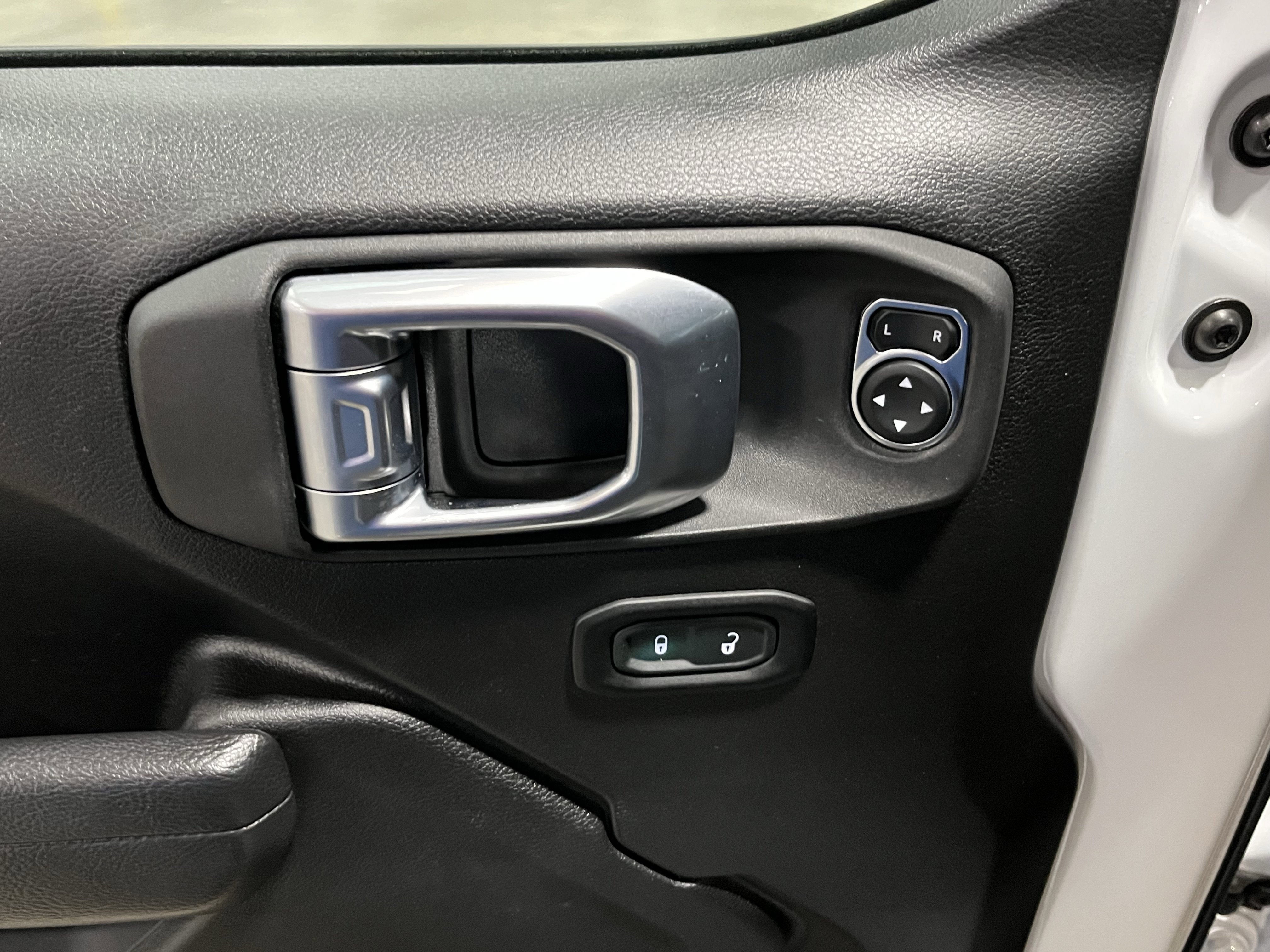 2022 Jeep Wrangler Willys