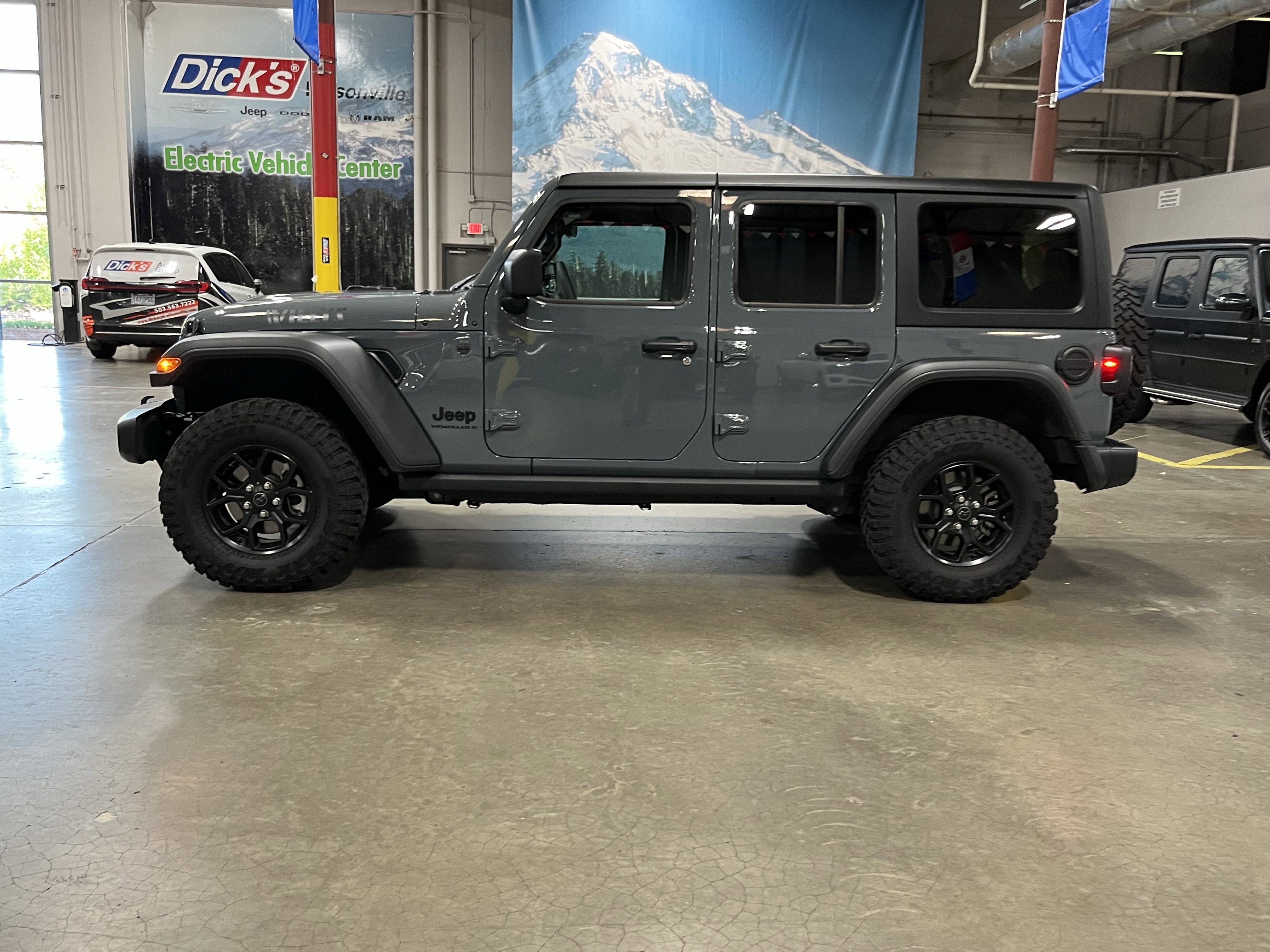 2025 Jeep Wrangler Willys