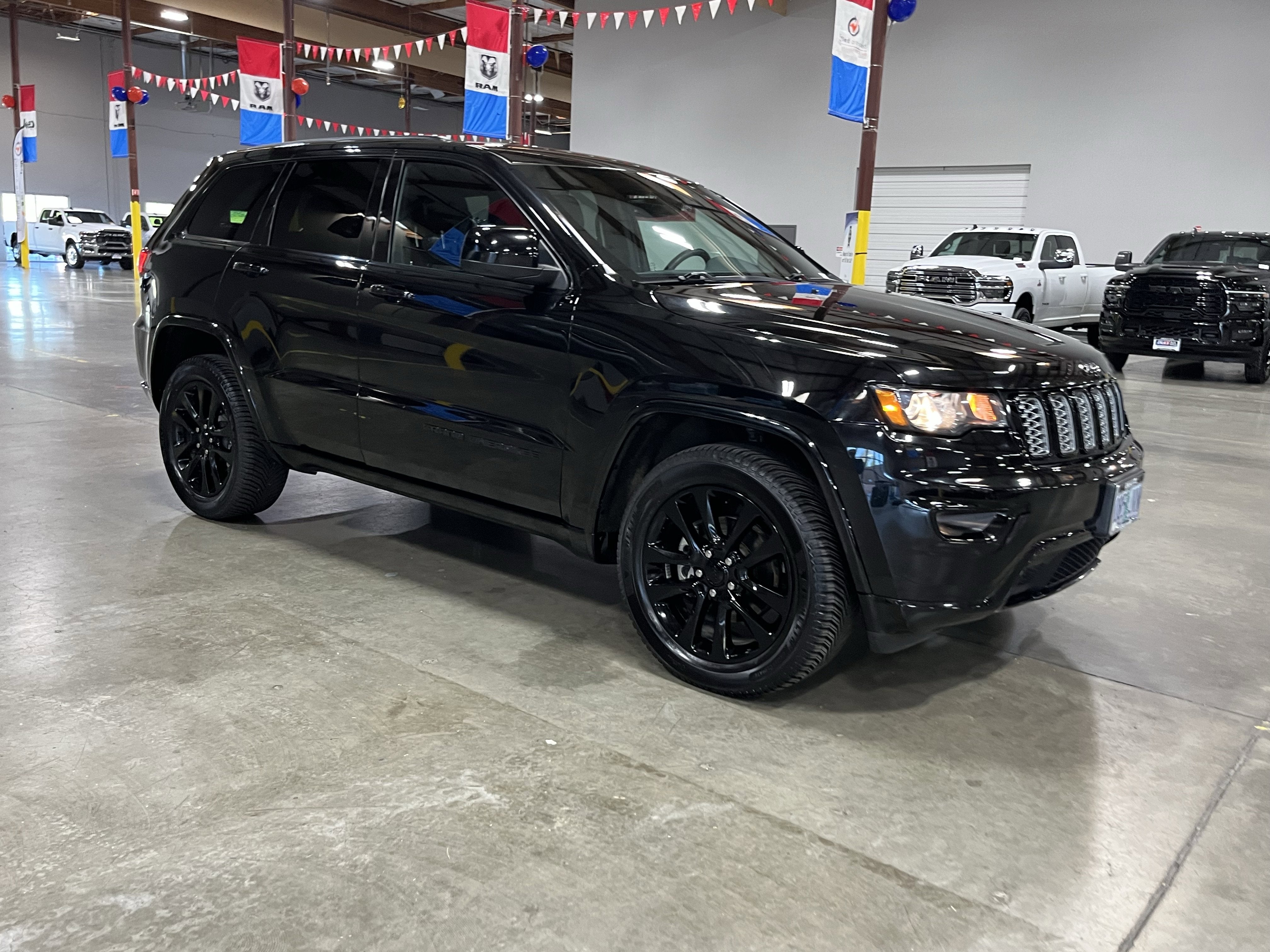 2017 Jeep Grand Cherokee Altitude